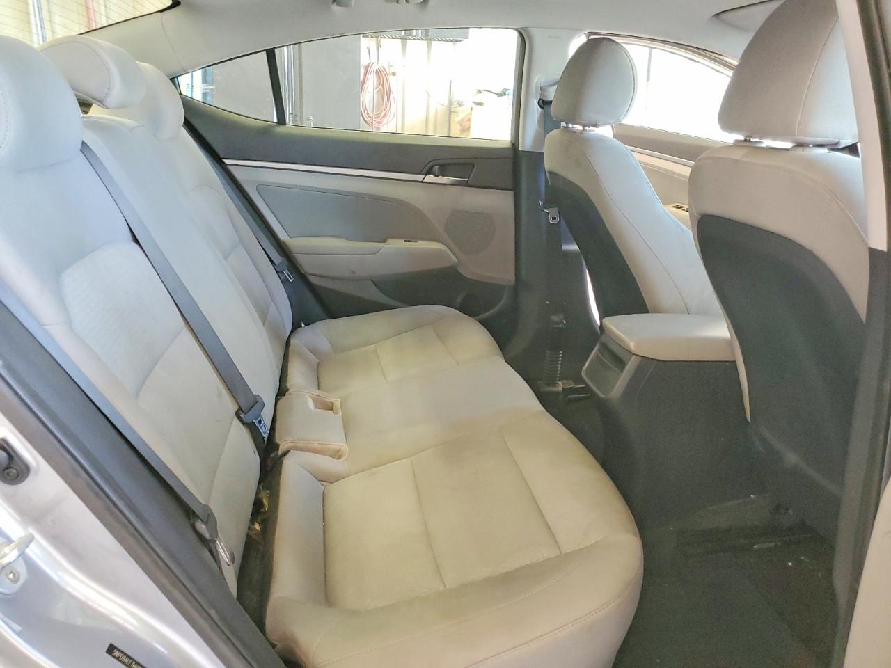 2017 Hyundai Elantra Se Gray vin: 5NPD84LF7HH008502