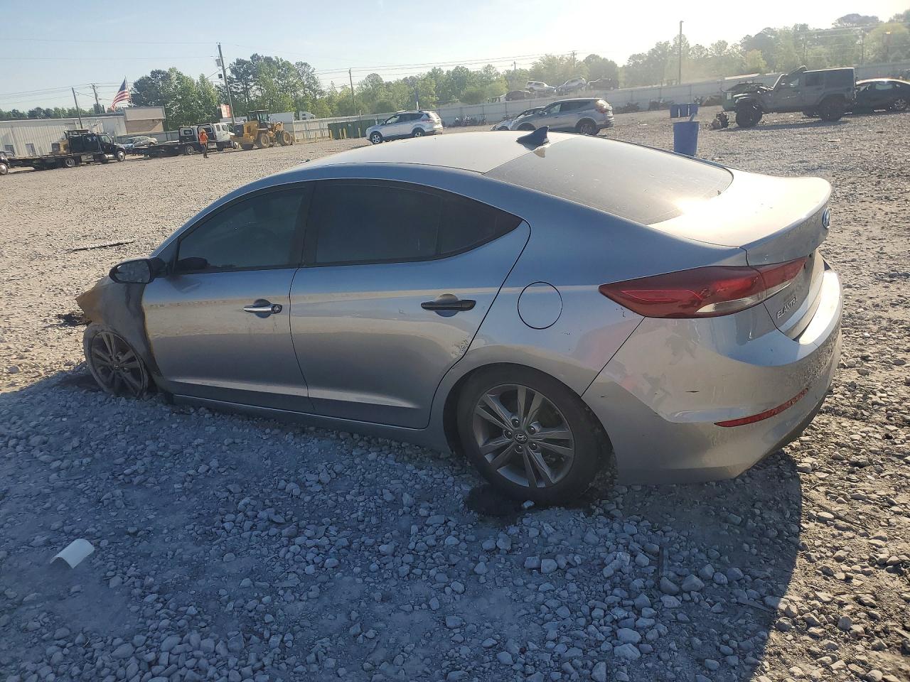 2017 Hyundai Elantra Se Silver vin: 5NPD84LF7HH034579