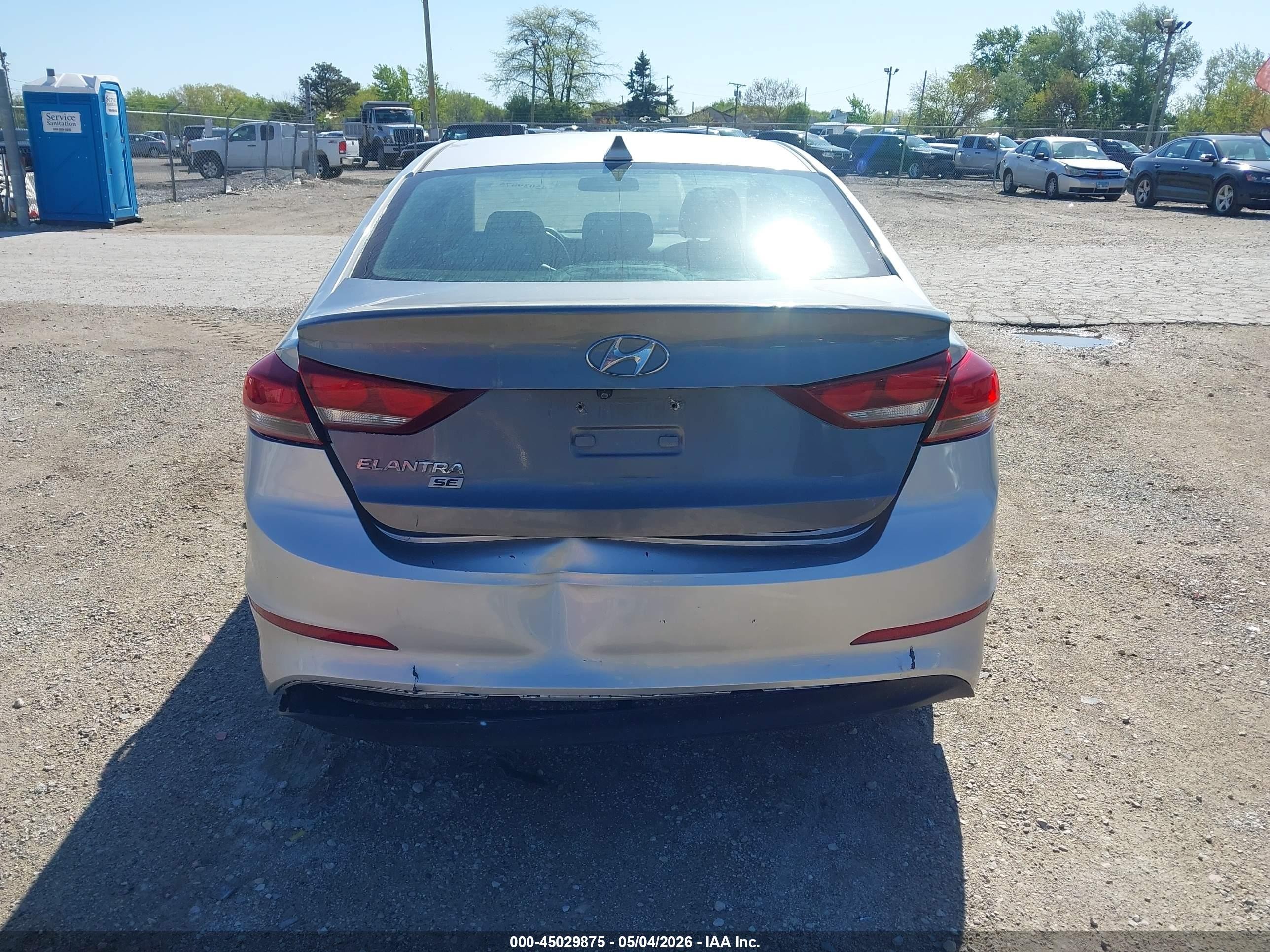 2017 Hyundai Elantra Se Silver vin: 5NPD84LF7HH116280