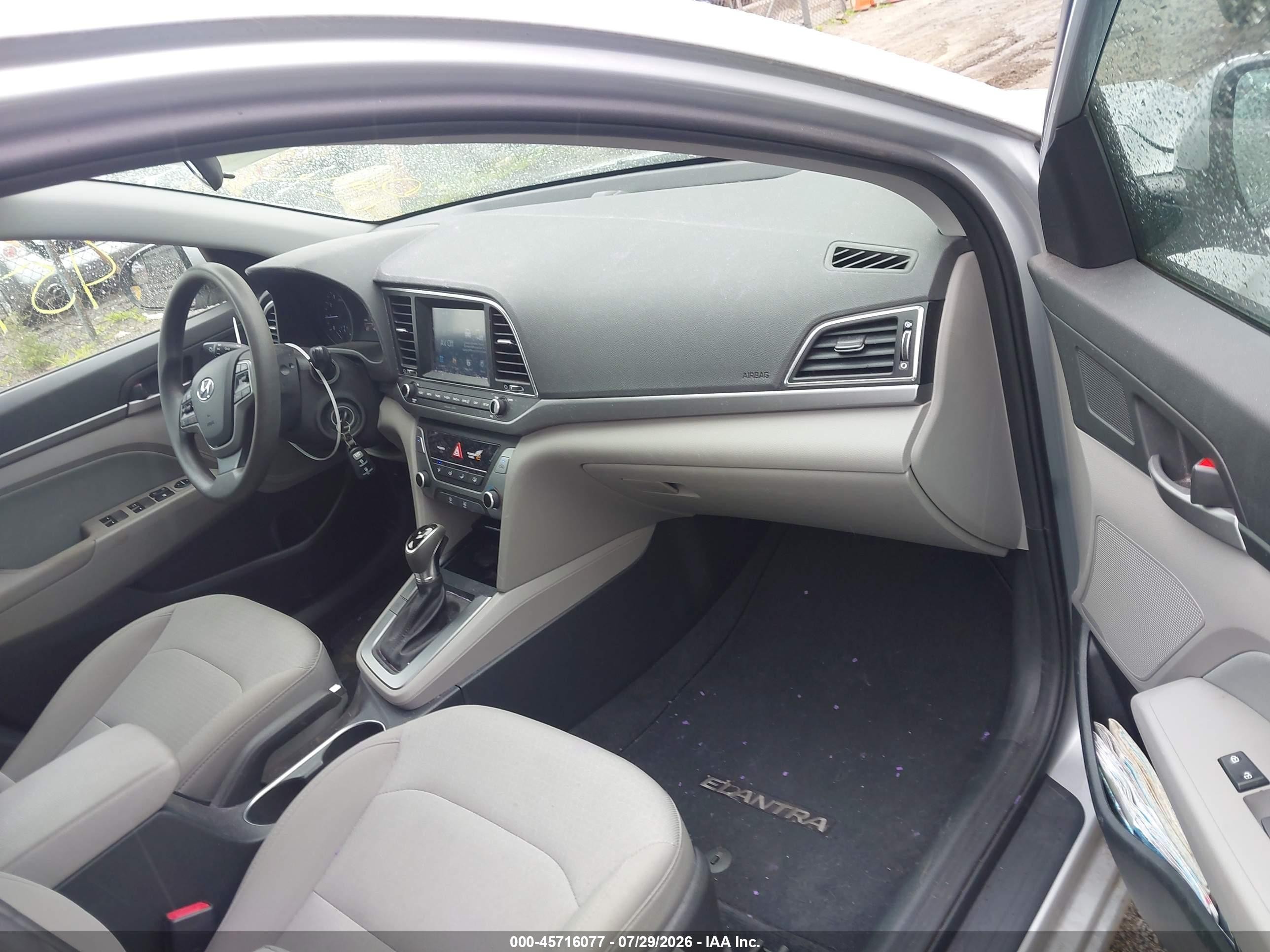 2017 Hyundai Elantra Se White vin: 5NPD84LF7HH186524