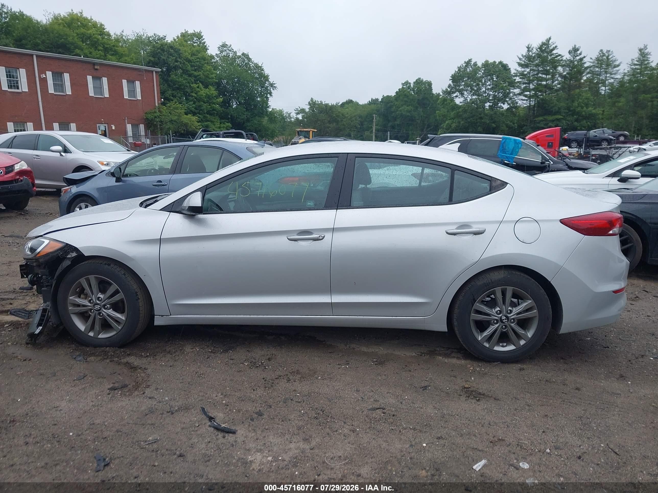 2017 Hyundai Elantra Se White vin: 5NPD84LF7HH186524
