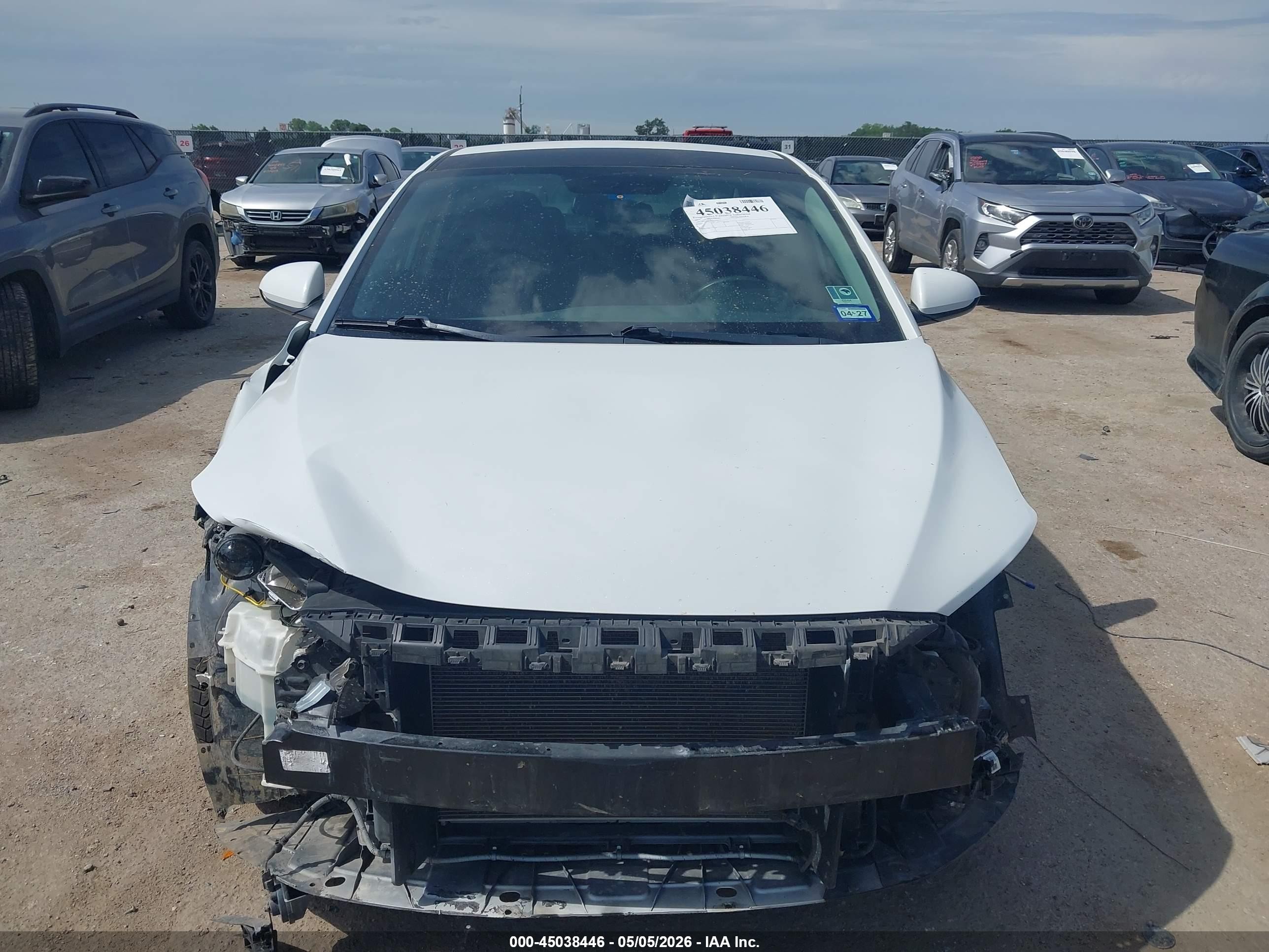 2018 Hyundai Elantra Sel White vin: 5NPD84LF7JH232875