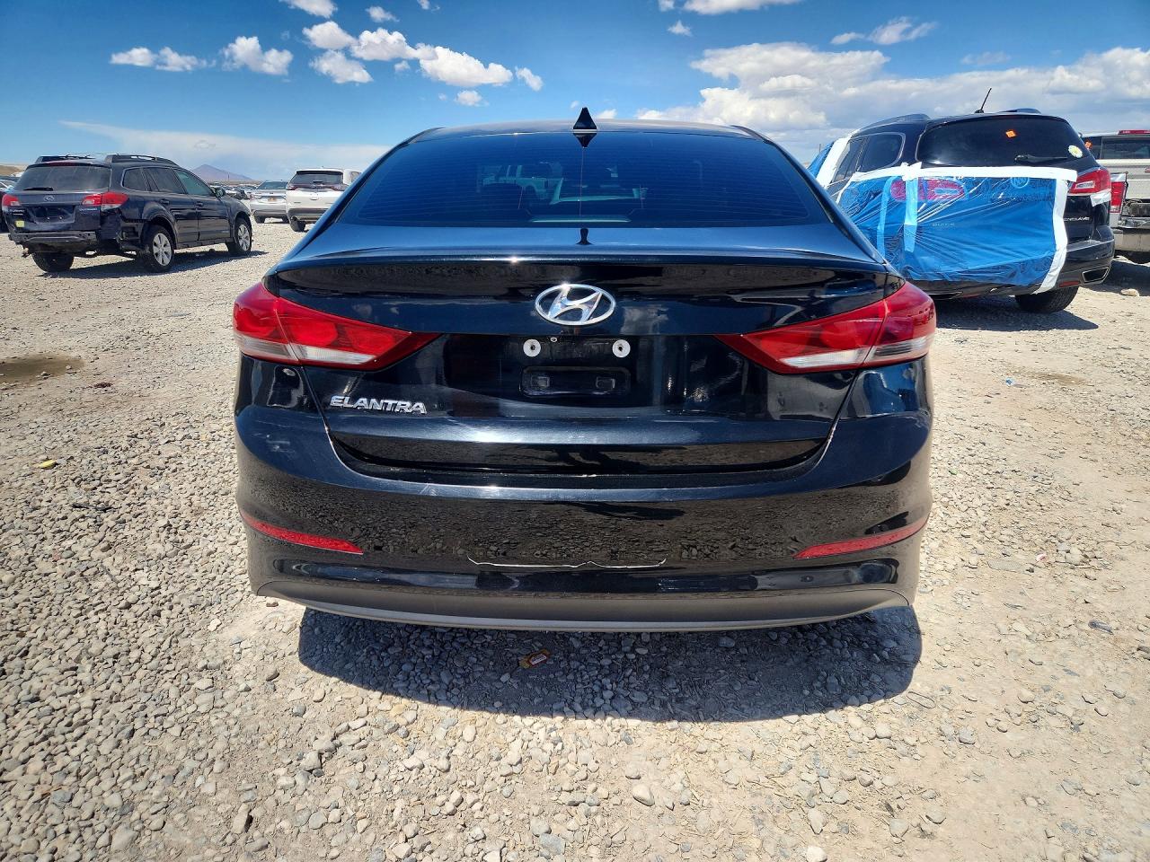 2018 Hyundai Elantra Sel Черный vin: 5NPD84LF7JH269117