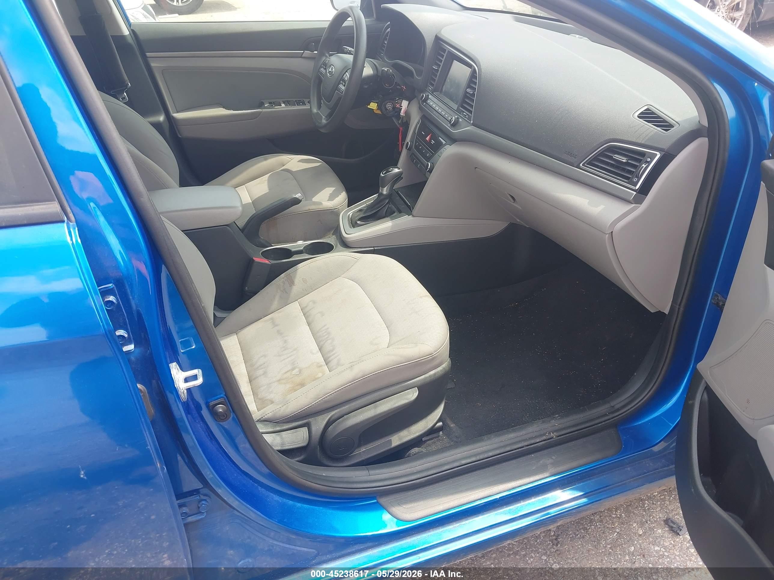 2018 Hyundai Elantra Sel Blue vin: 5NPD84LF7JH311429