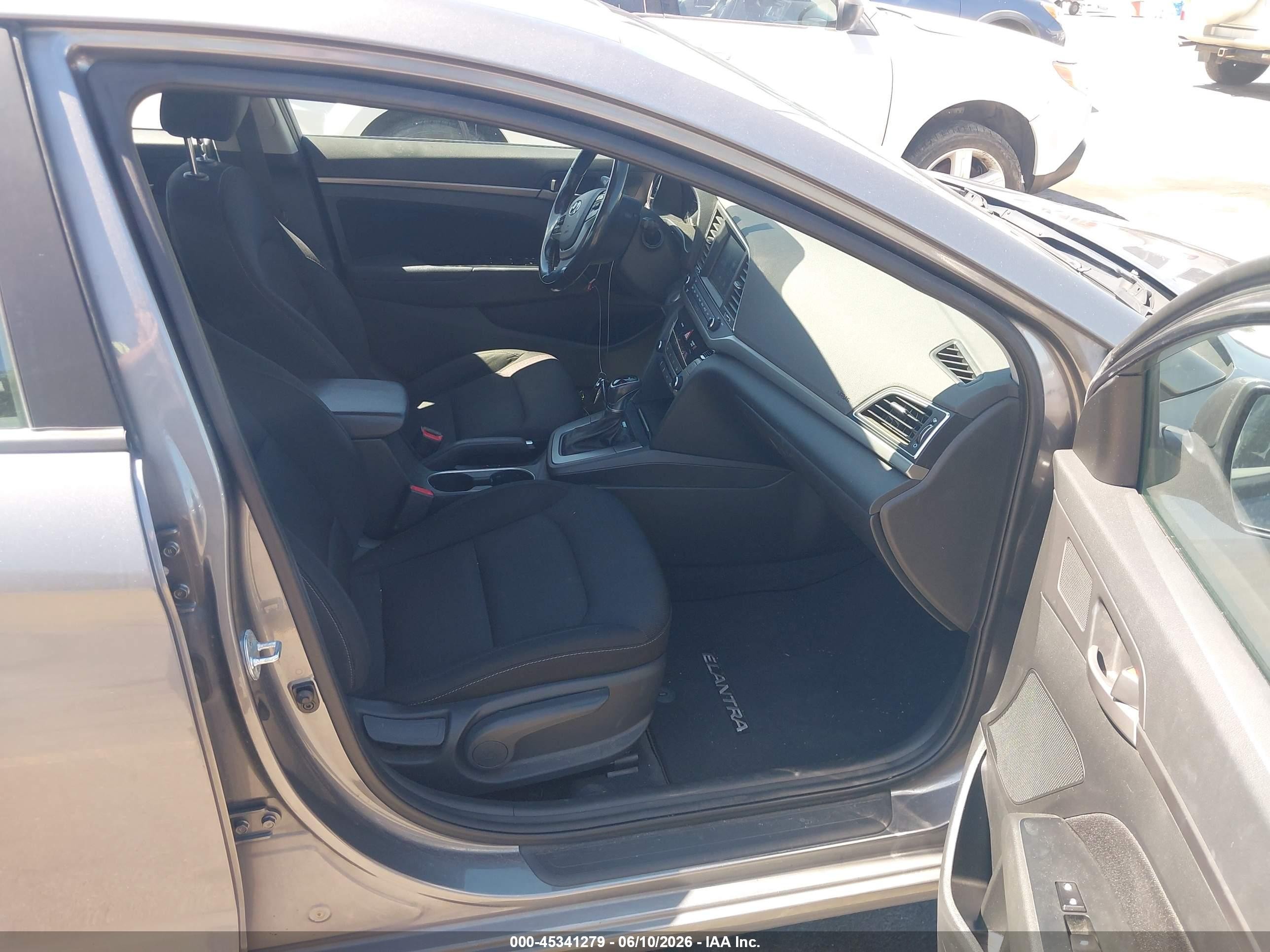 2018 Hyundai Elantra Value Edition Gray vin: 5NPD84LF7JH317599