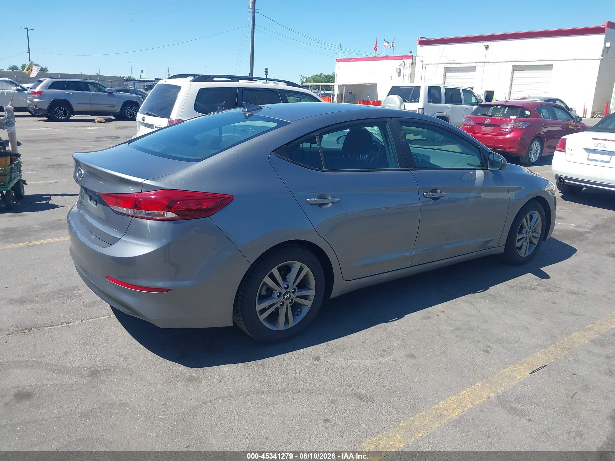 2018 Hyundai Elantra Value Edition Gray vin: 5NPD84LF7JH317599