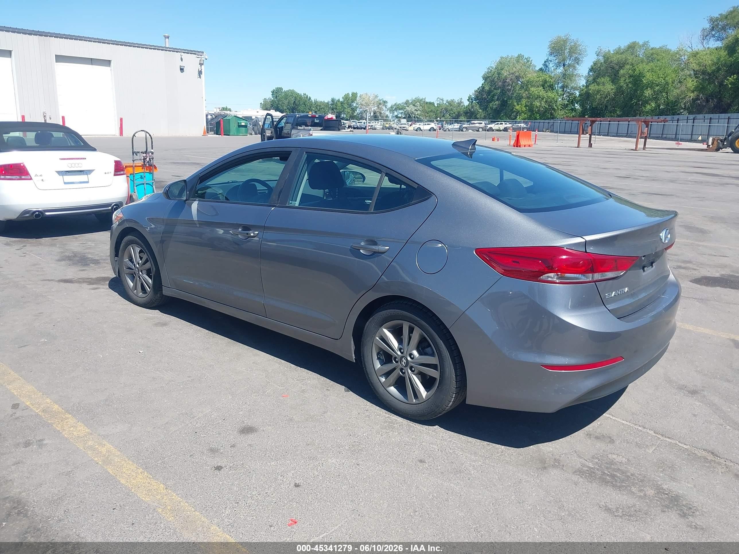 2018 Hyundai Elantra Value Edition Gray vin: 5NPD84LF7JH317599