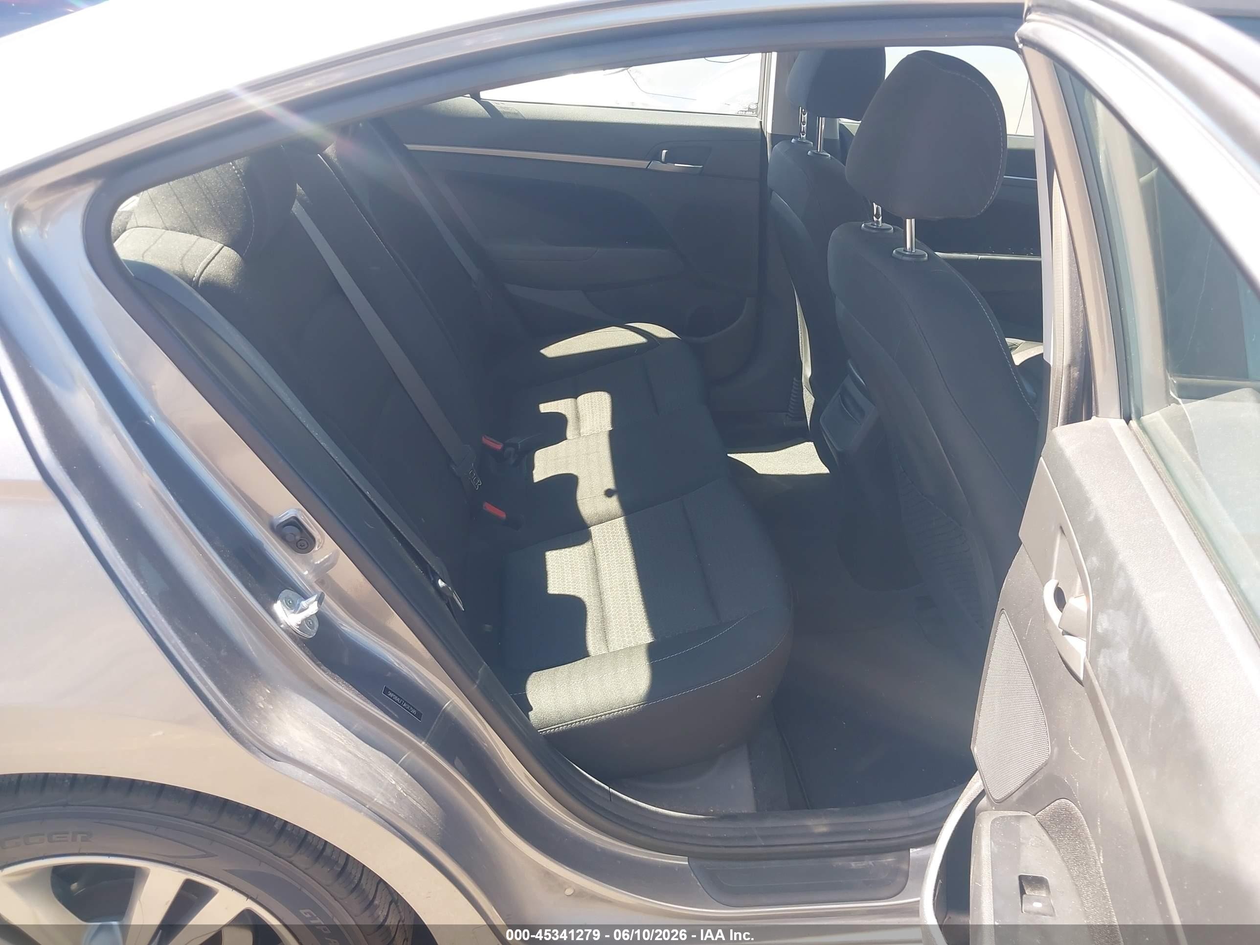 2018 Hyundai Elantra Value Edition Gray vin: 5NPD84LF7JH317599