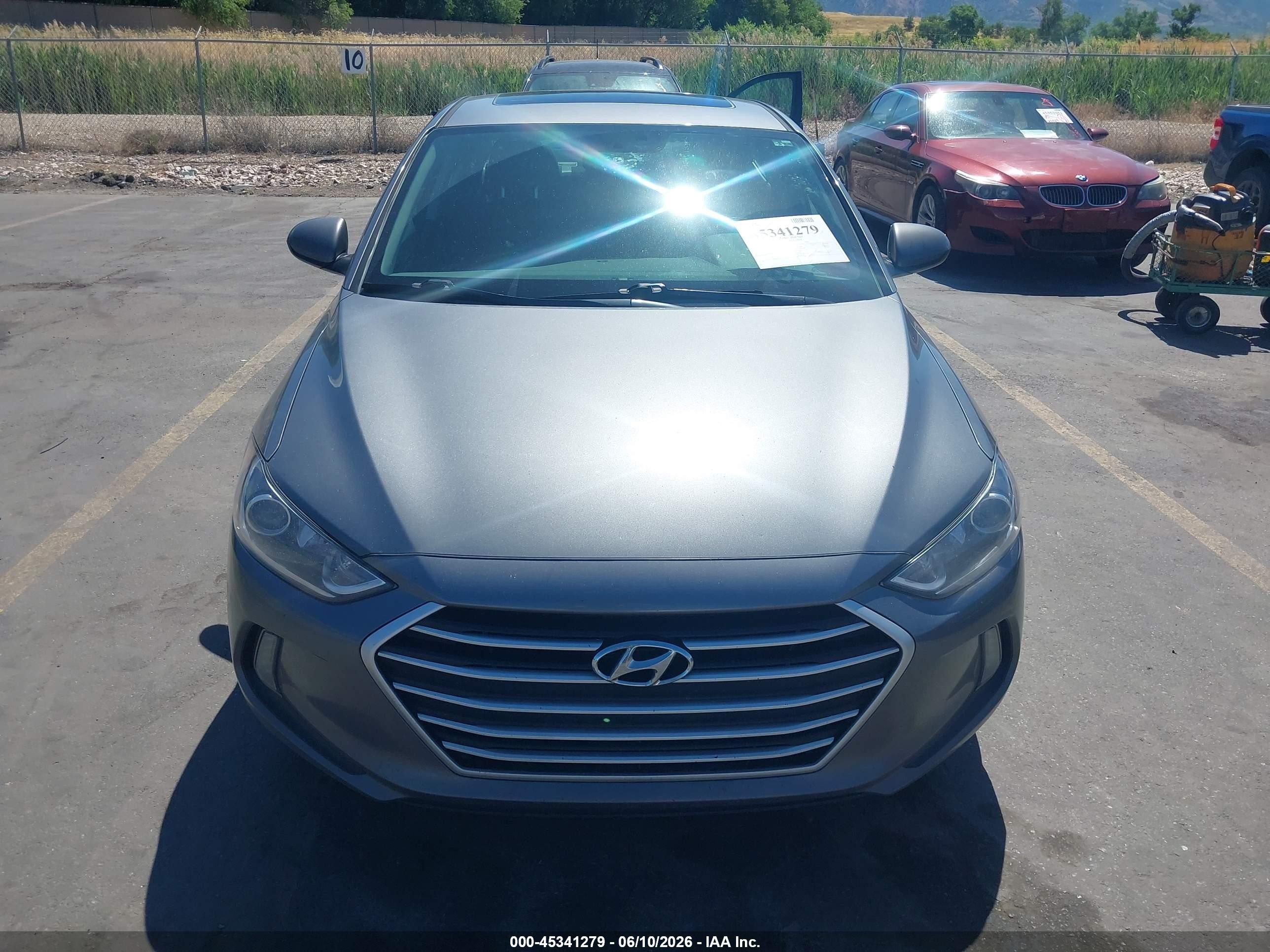 2018 Hyundai Elantra Value Edition Gray vin: 5NPD84LF7JH317599