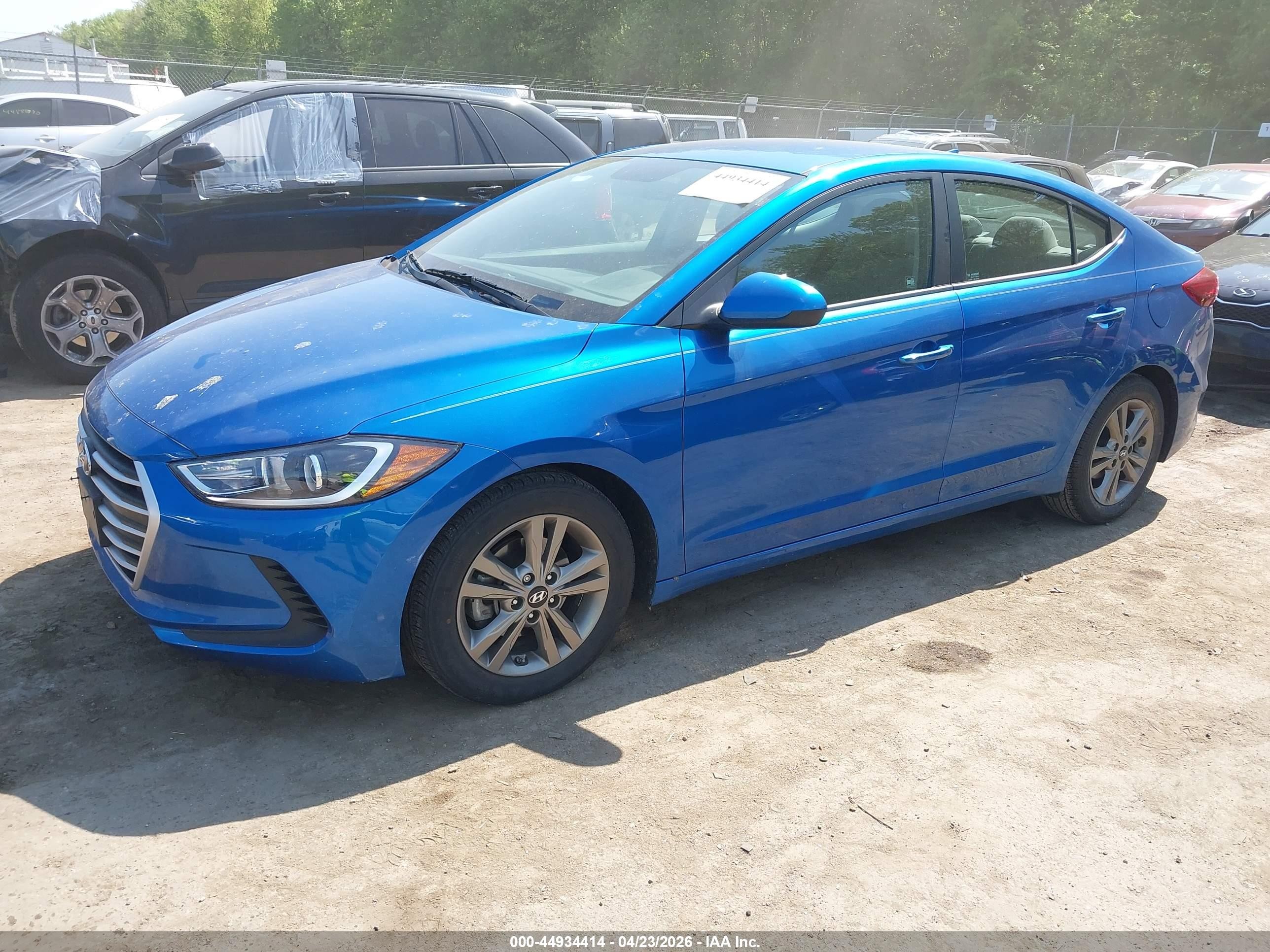 2018 Hyundai Elantra Sel Синий vin: 5NPD84LF7JH342194