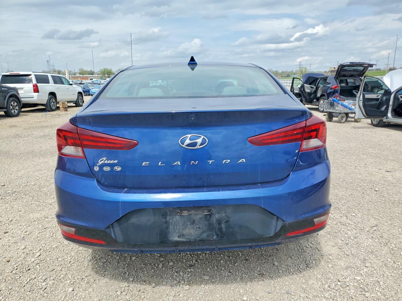 2019 Hyundai Elantra Sel Blue vin: 5NPD84LF7KH402458