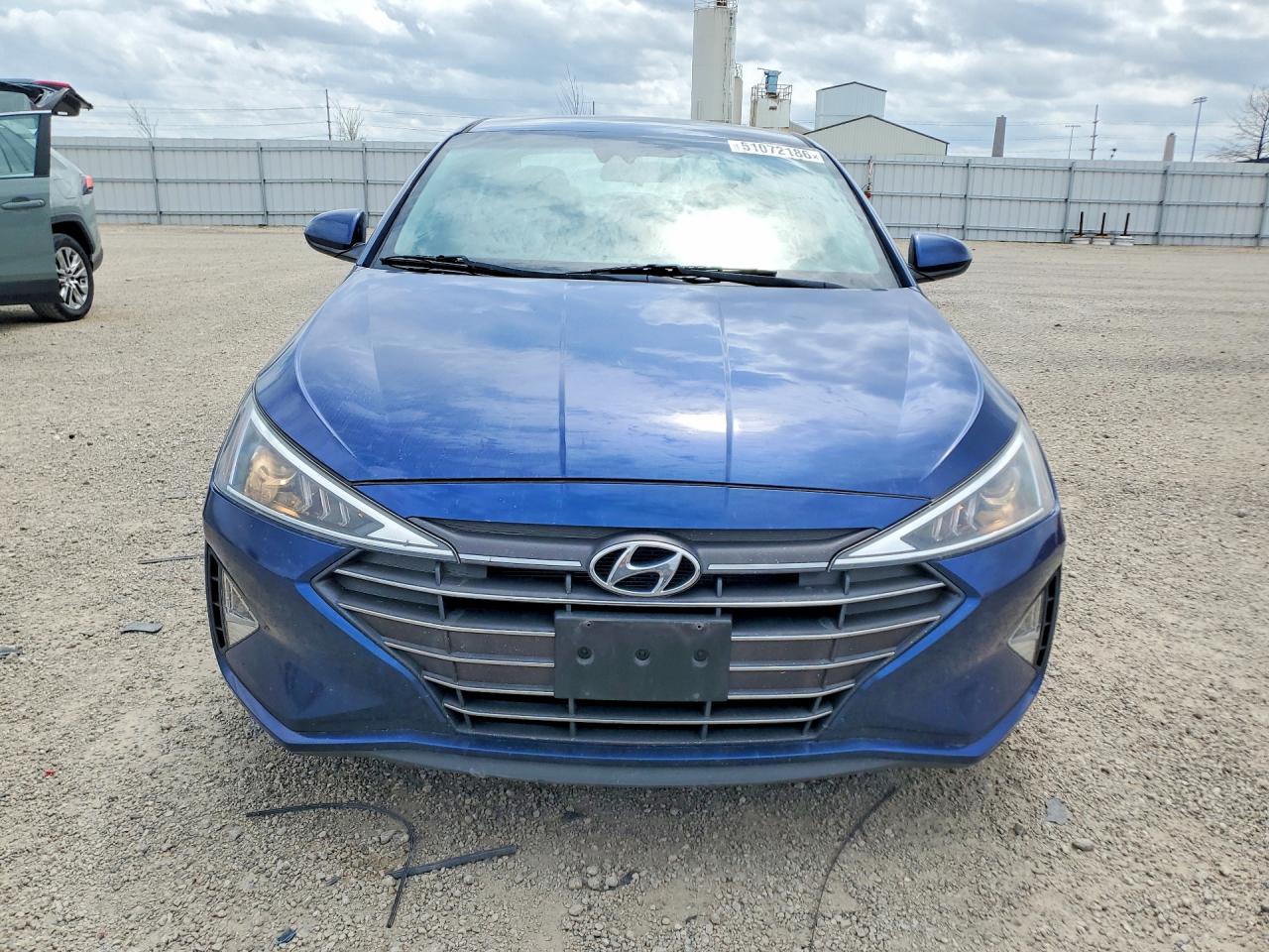 2019 Hyundai Elantra Sel Blue vin: 5NPD84LF7KH402458