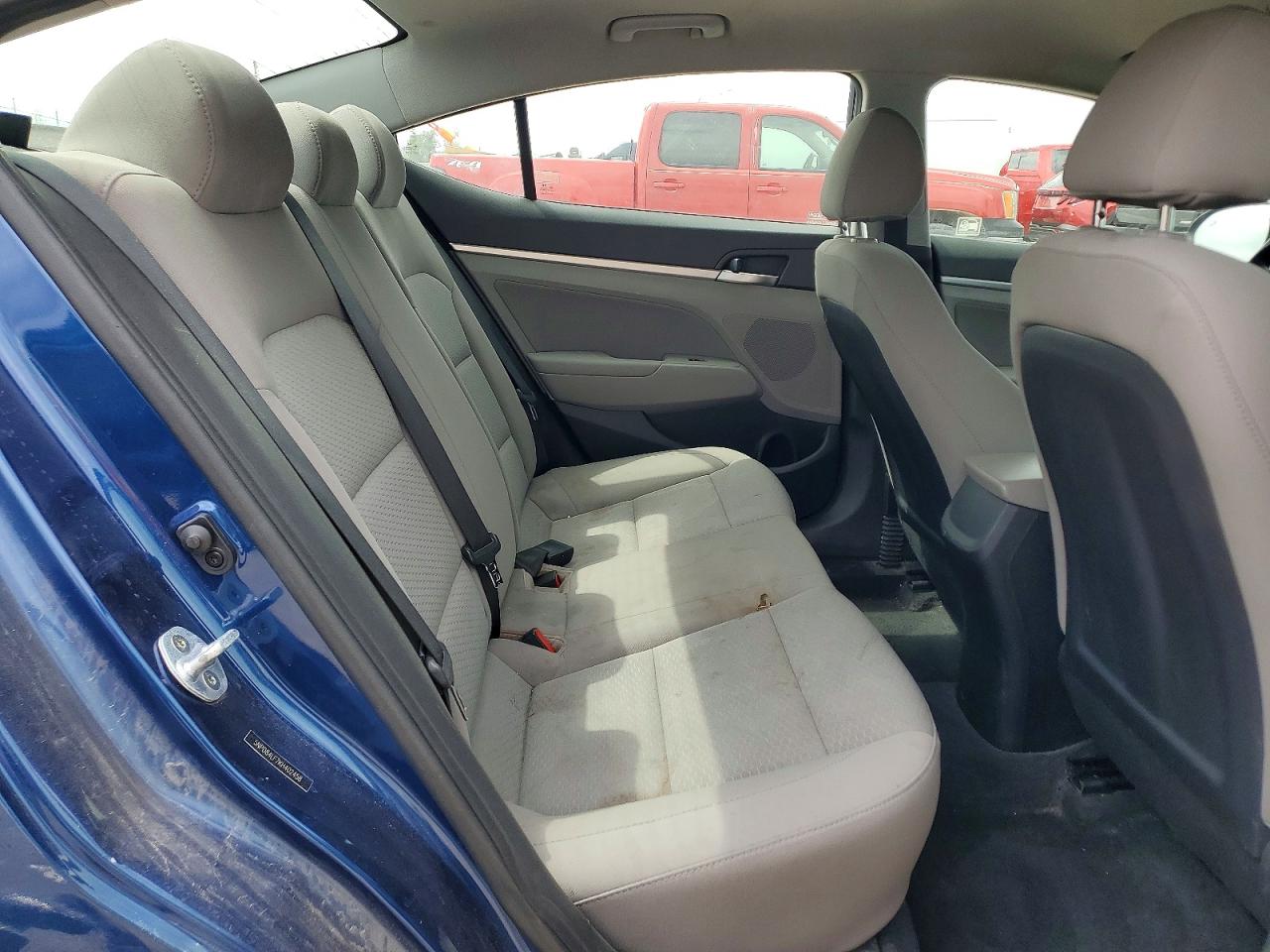 2019 Hyundai Elantra Sel Blue vin: 5NPD84LF7KH402458