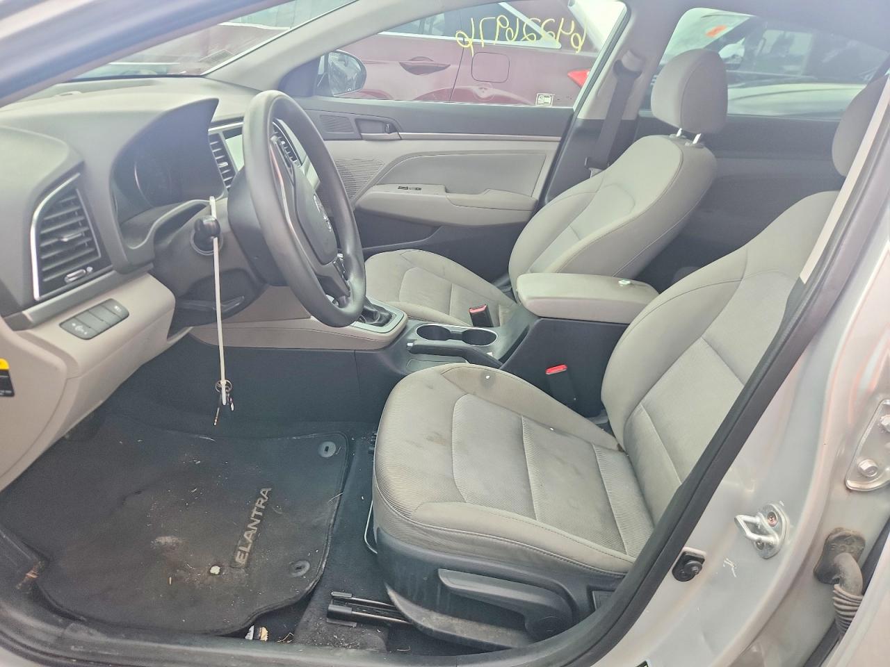 2017 Hyundai Elantra Se Silver vin: 5NPD84LF8HH037443