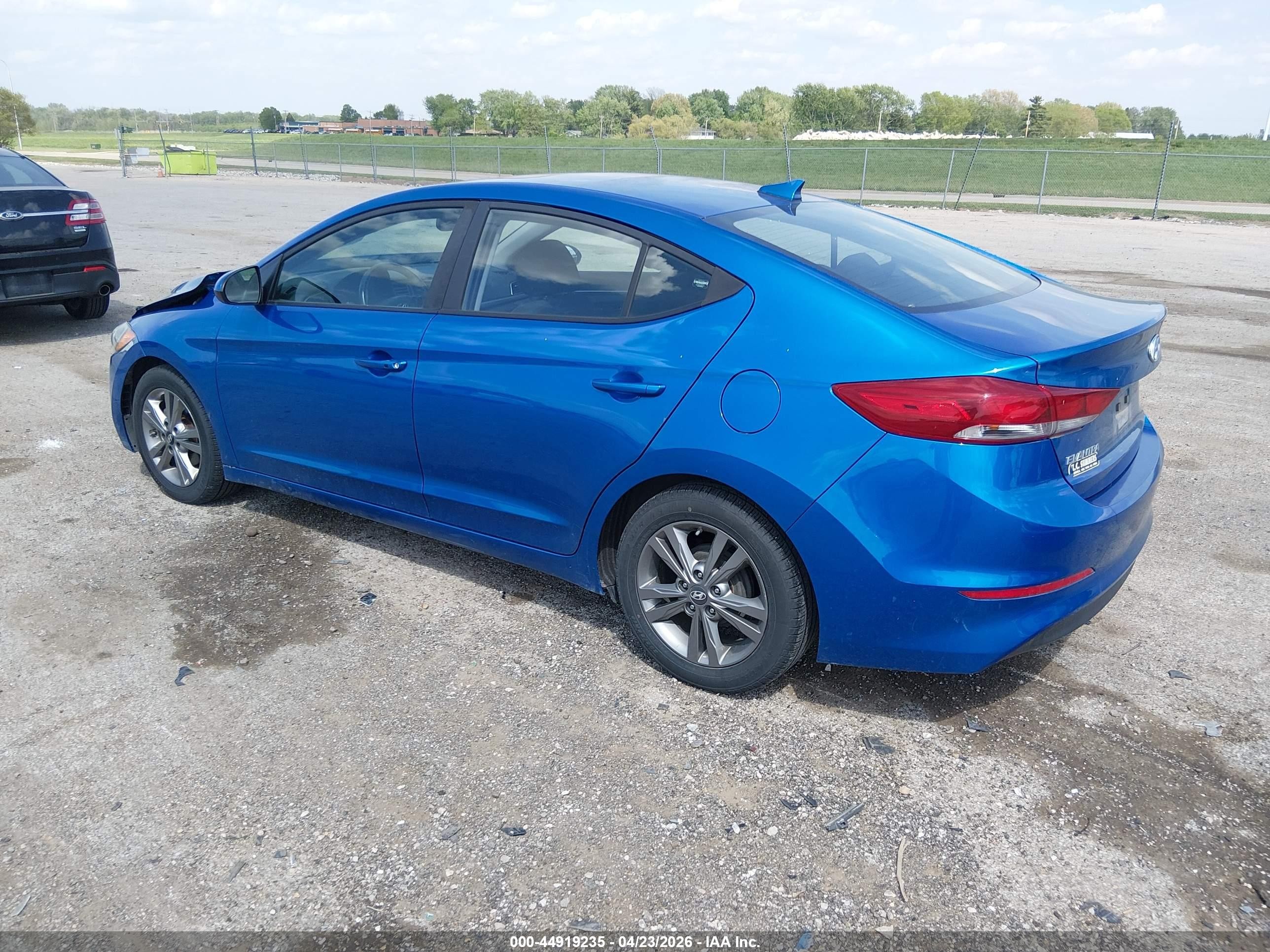 2017 Hyundai Elantra Value Edition Синий vin: 5NPD84LF8HH170350