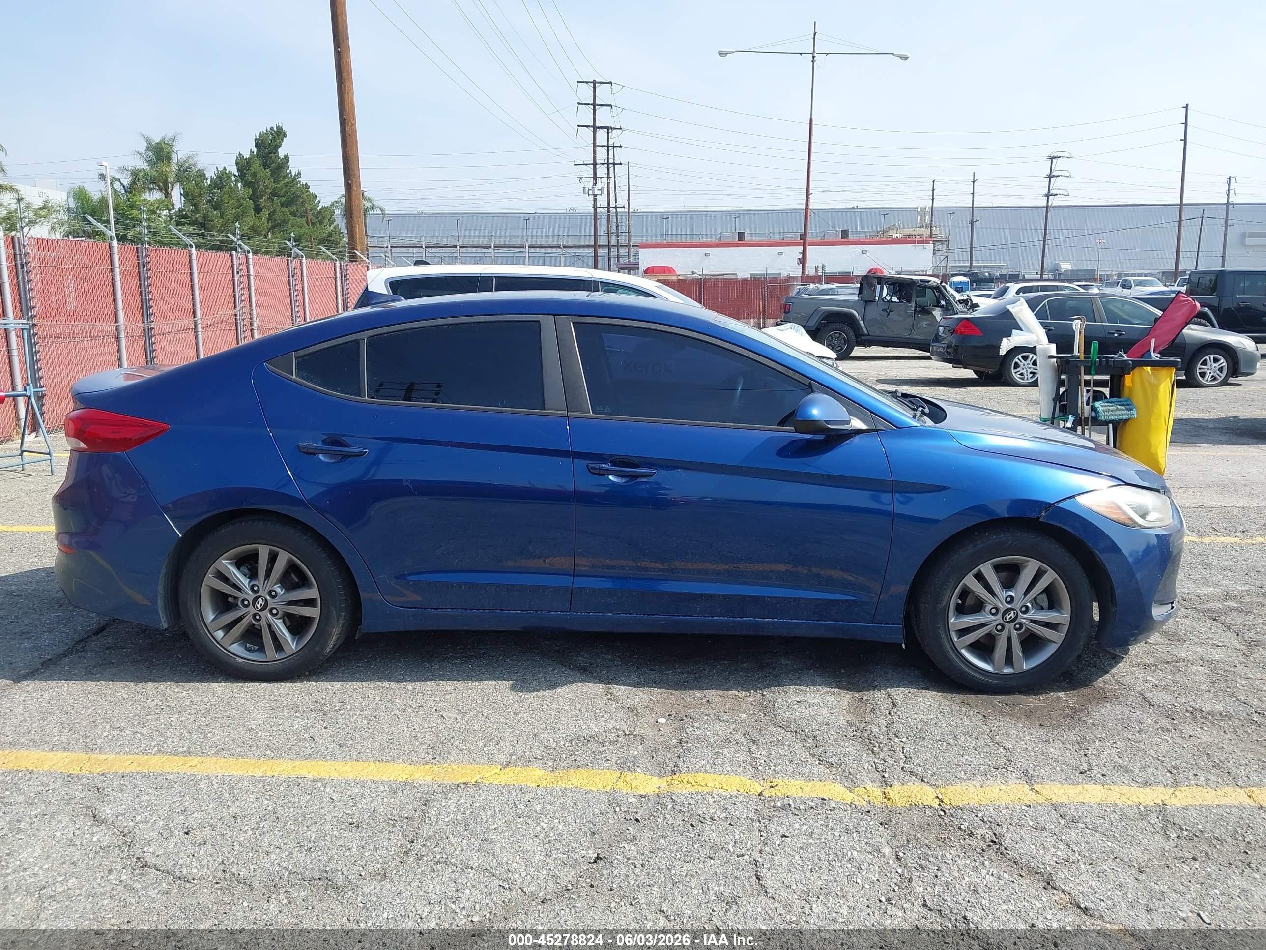 2018 Hyundai Elantra Sel Blue vin: 5NPD84LF8JH213526