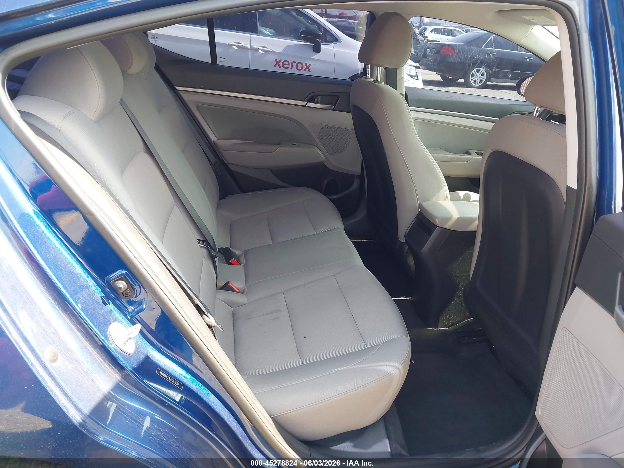 2018 Hyundai Elantra Sel Blue vin: 5NPD84LF8JH213526
