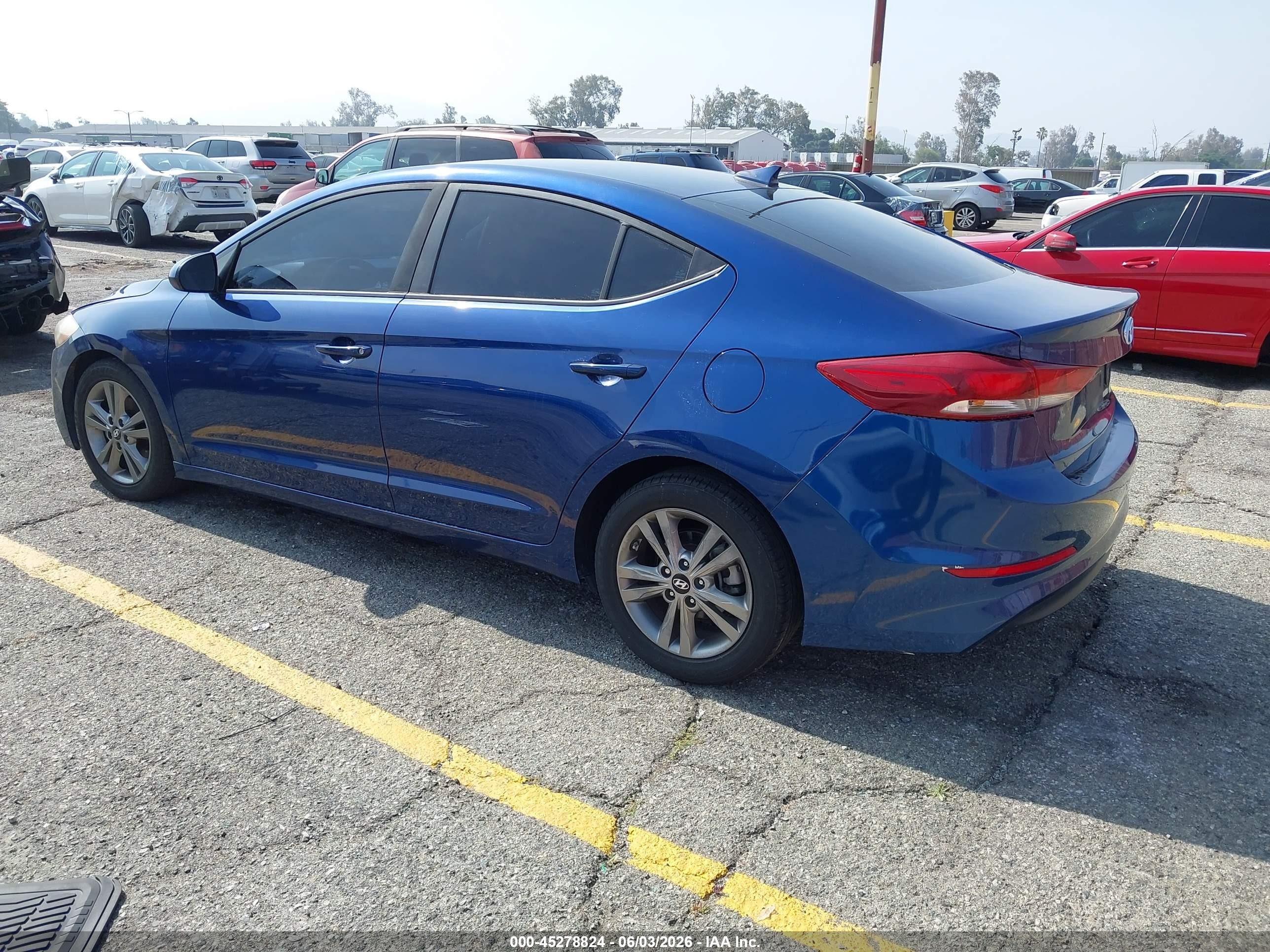 2018 Hyundai Elantra Sel Blue vin: 5NPD84LF8JH213526