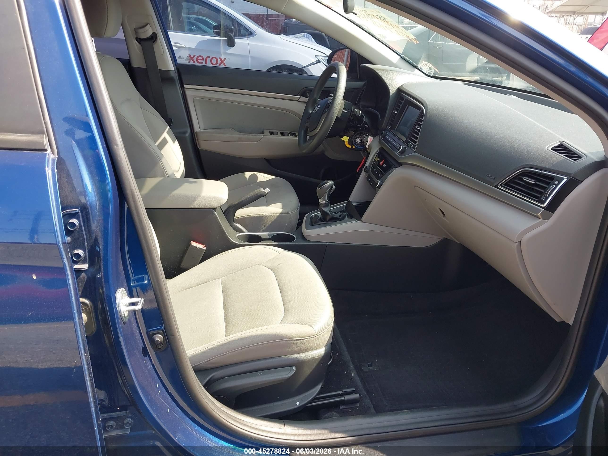 2018 Hyundai Elantra Sel Blue vin: 5NPD84LF8JH213526