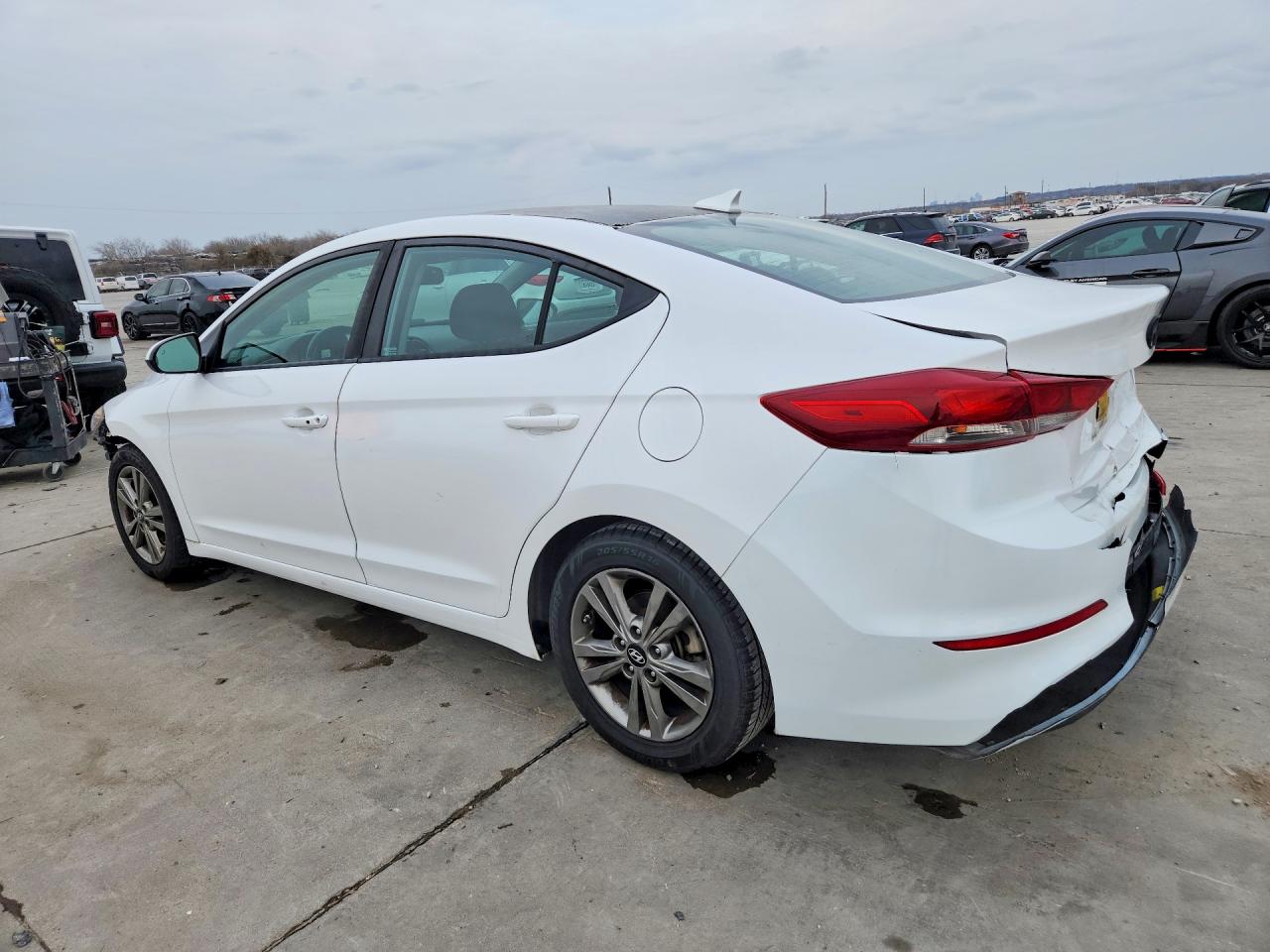 2018 Hyundai Elantra Value Edition White vin: 5NPD84LF8JH230715