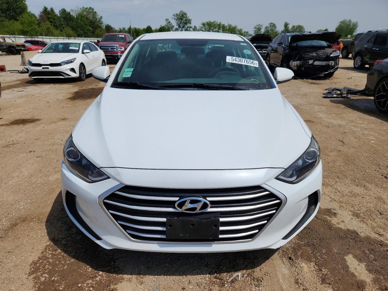 2018 Hyundai Elantra Sel White vin: 5NPD84LF8JH232187