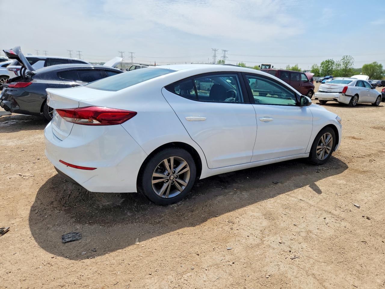 2018 Hyundai Elantra Sel White vin: 5NPD84LF8JH232187