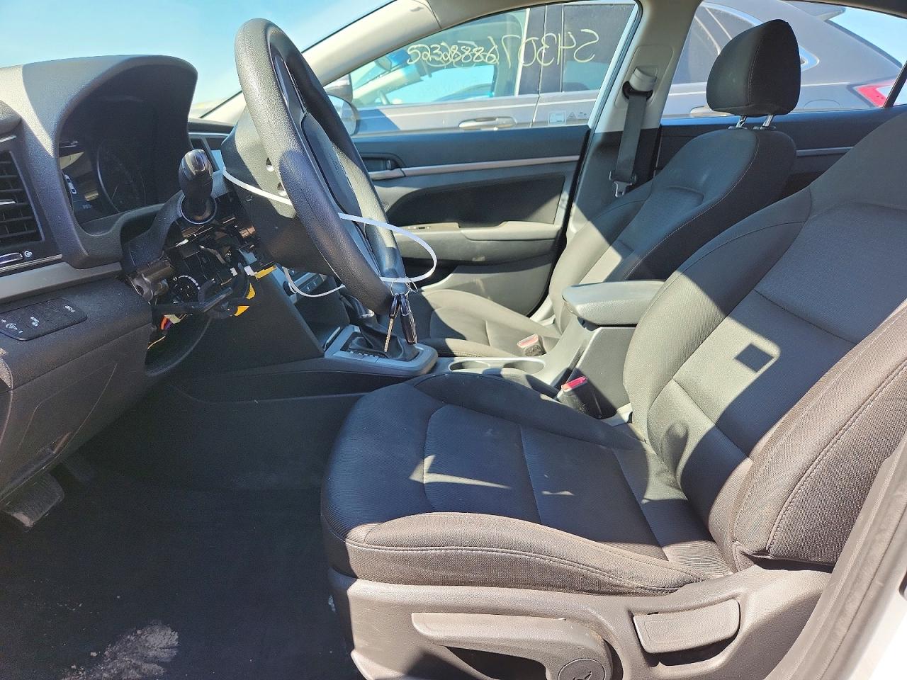 2018 Hyundai Elantra Sel White vin: 5NPD84LF8JH232187