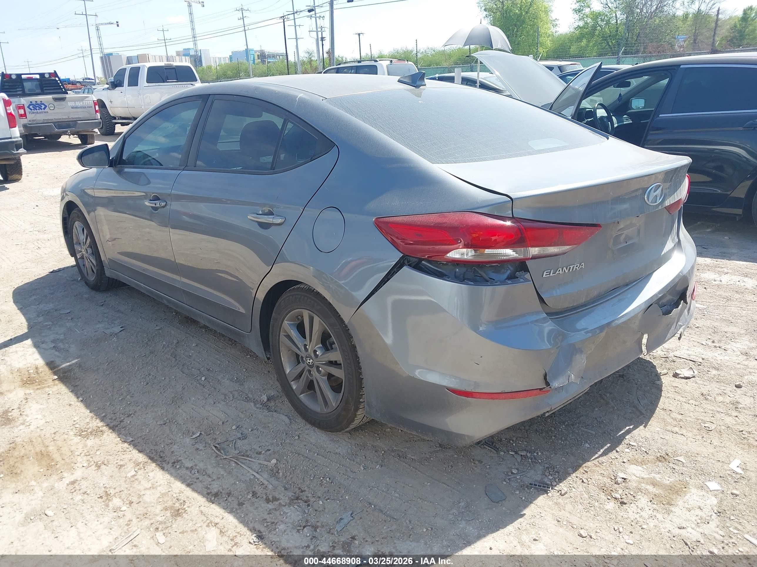 2018 Hyundai Elantra Value Edition Gray vin: 5NPD84LF8JH258336