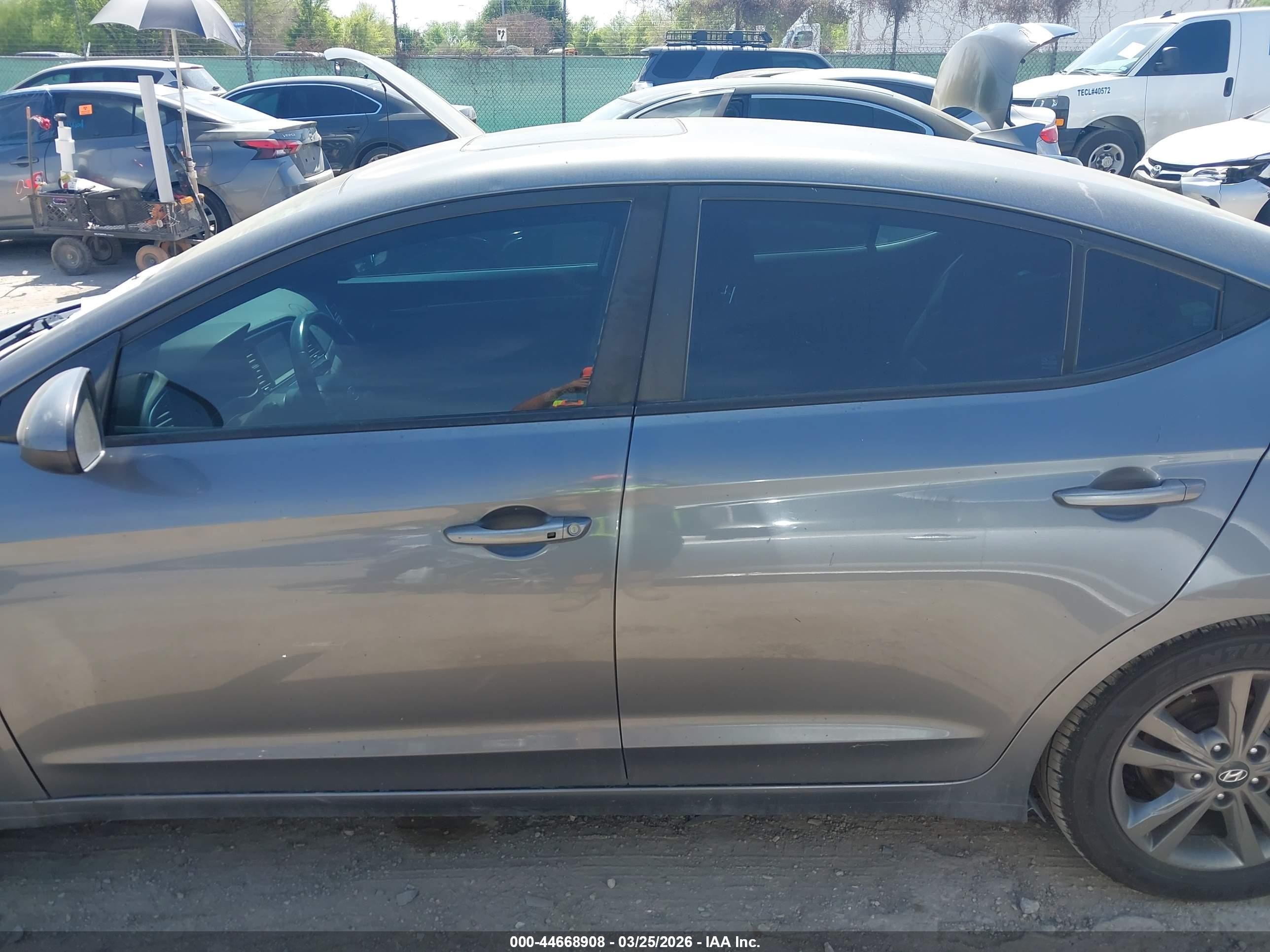 2018 Hyundai Elantra Value Edition Gray vin: 5NPD84LF8JH258336