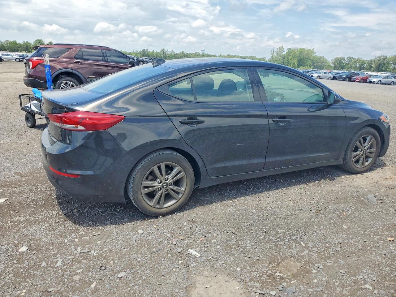 2018 Hyundai Elantra Sel Black vin: 5NPD84LF8JH332094