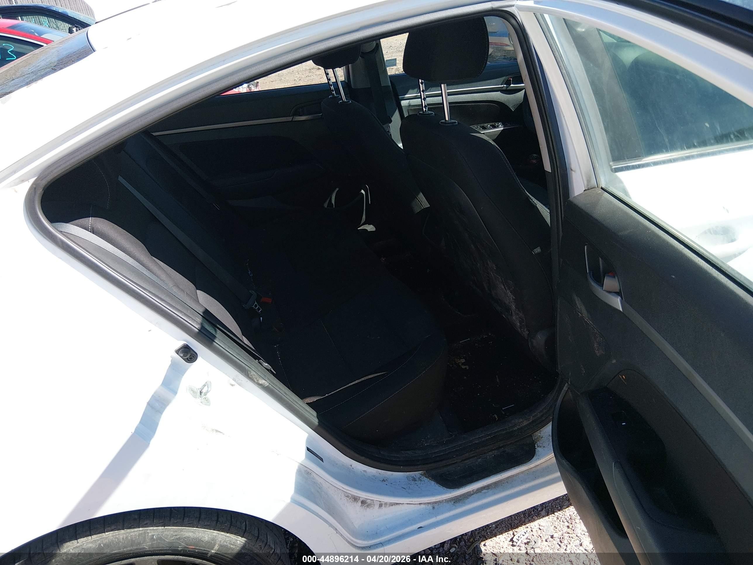 2018 Hyundai Elantra Sel White vin: 5NPD84LF8JH338767