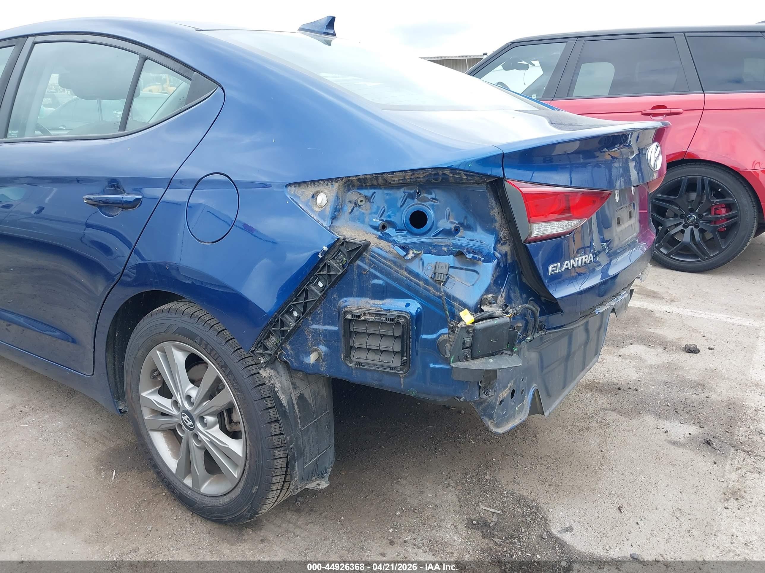 2018 Hyundai Elantra Value Edition Blue vin: 5NPD84LF8JH355617