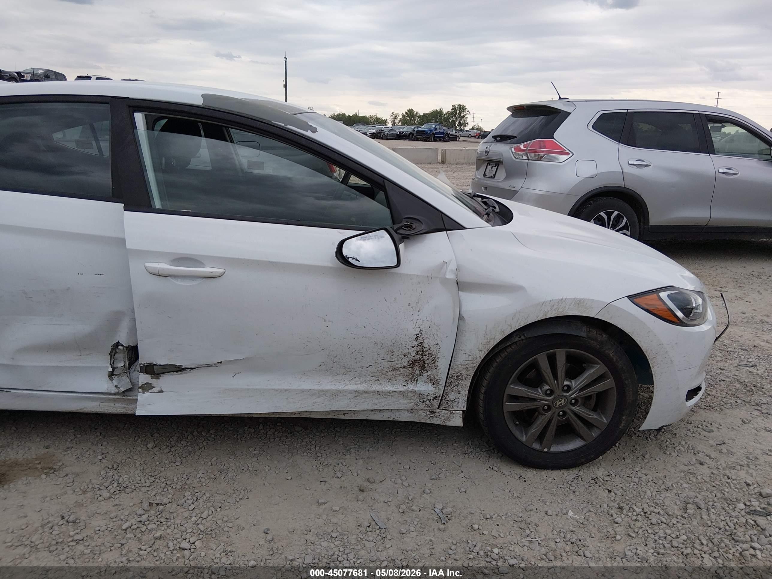 2018 Hyundai Elantra Sel White vin: 5NPD84LF8JH358274