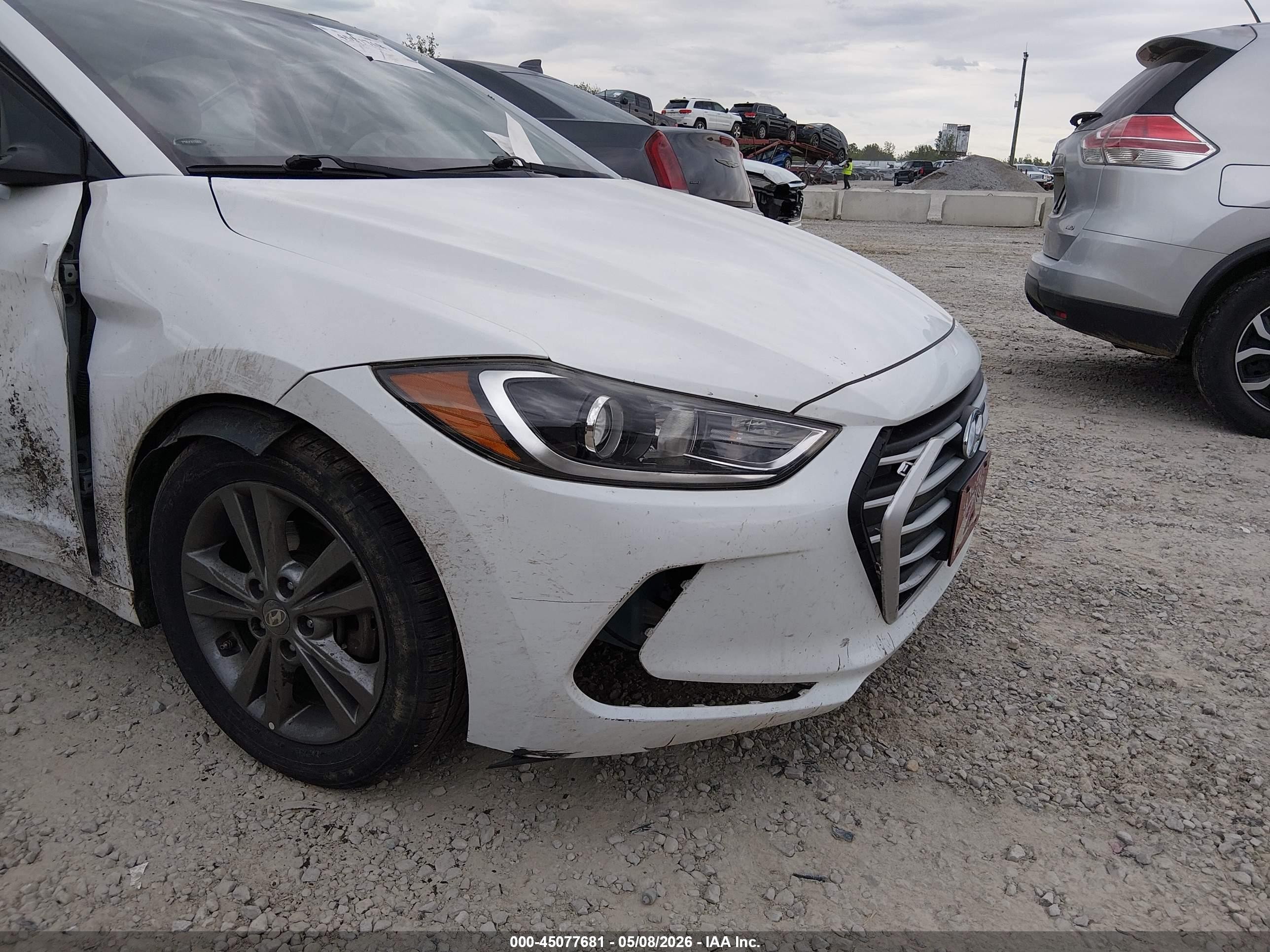 2018 Hyundai Elantra Sel White vin: 5NPD84LF8JH358274