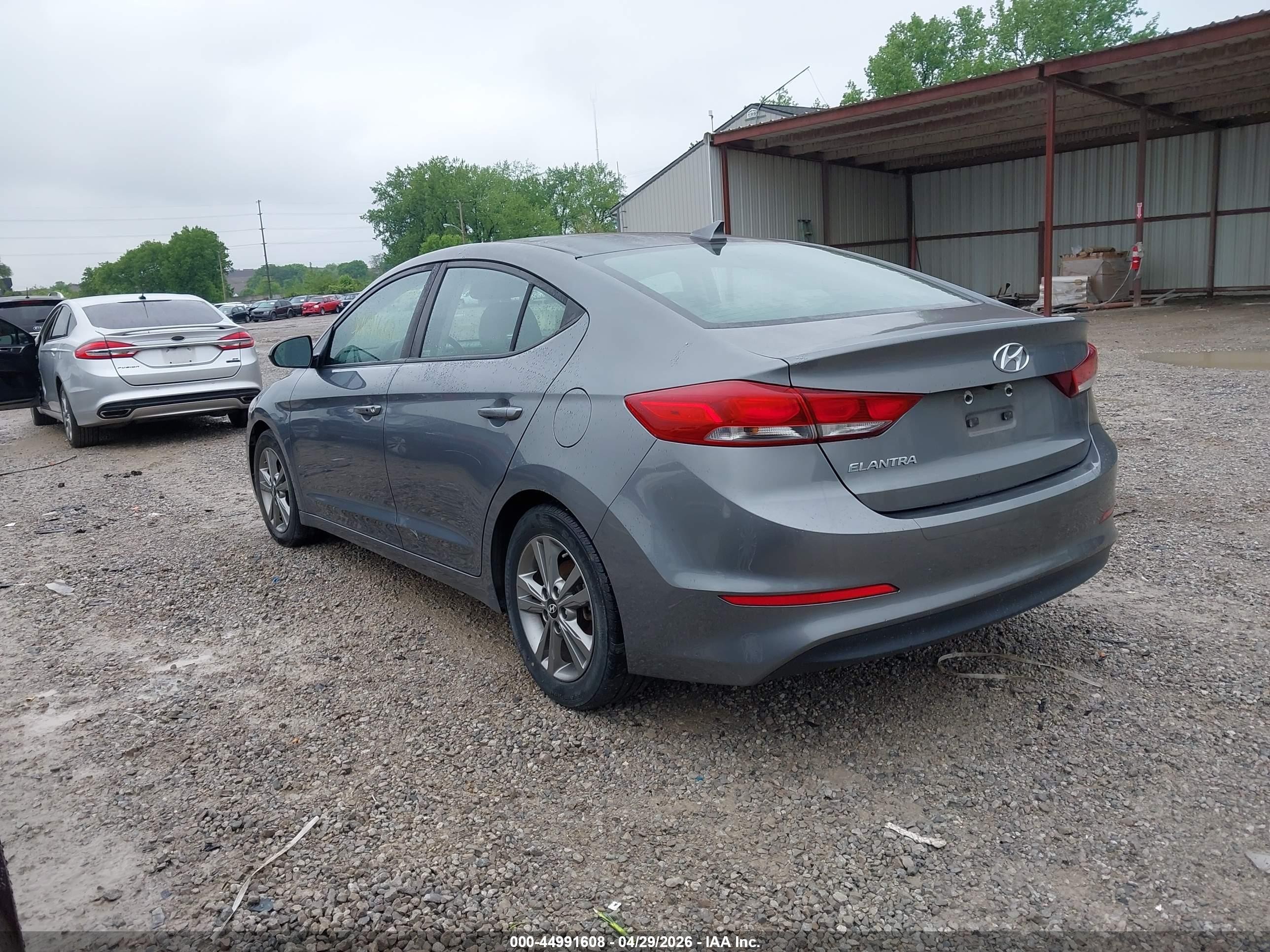 2018 Hyundai Elantra Value Edition Gray vin: 5NPD84LF8JH372241