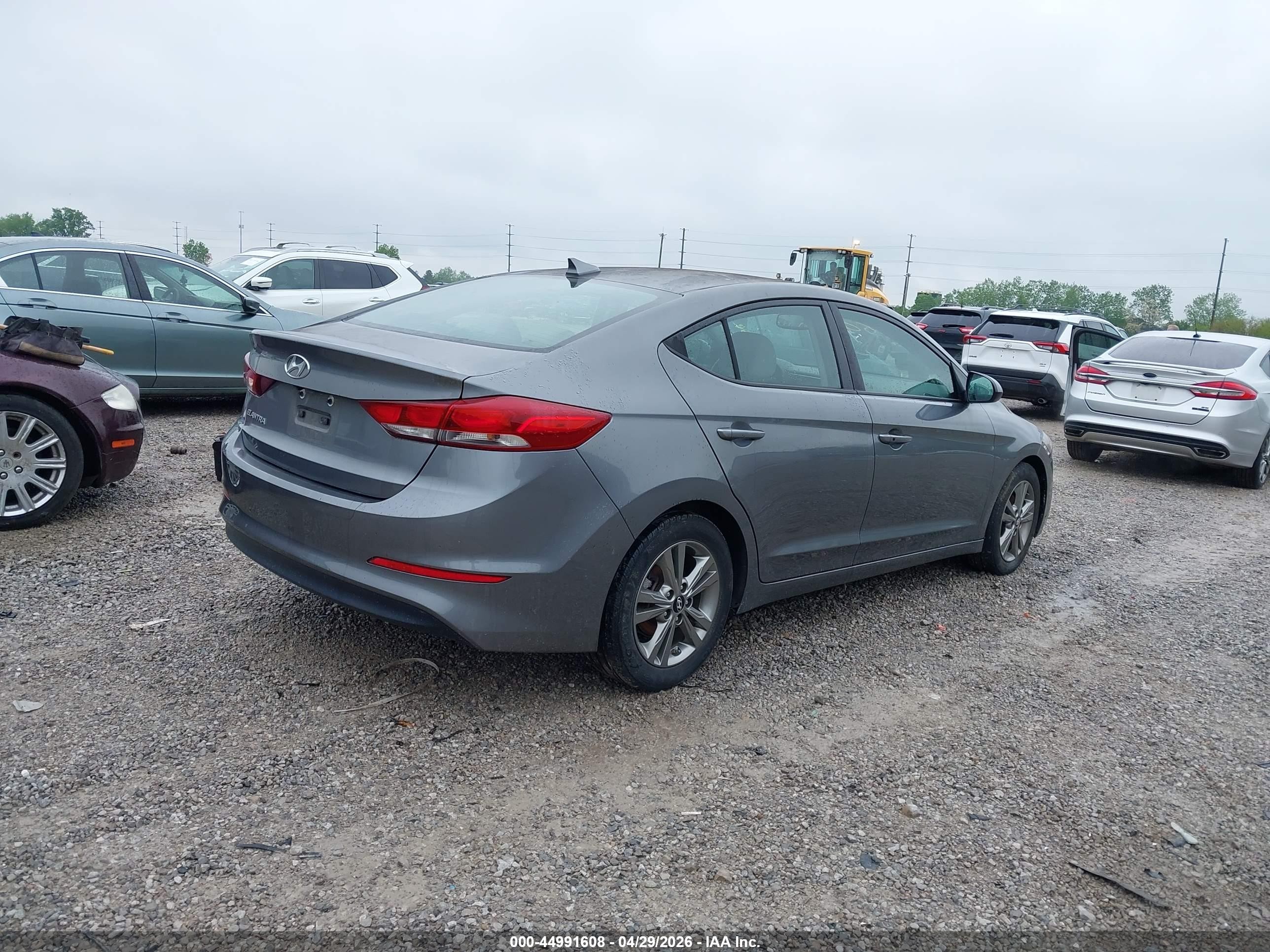 2018 Hyundai Elantra Value Edition Gray vin: 5NPD84LF8JH372241
