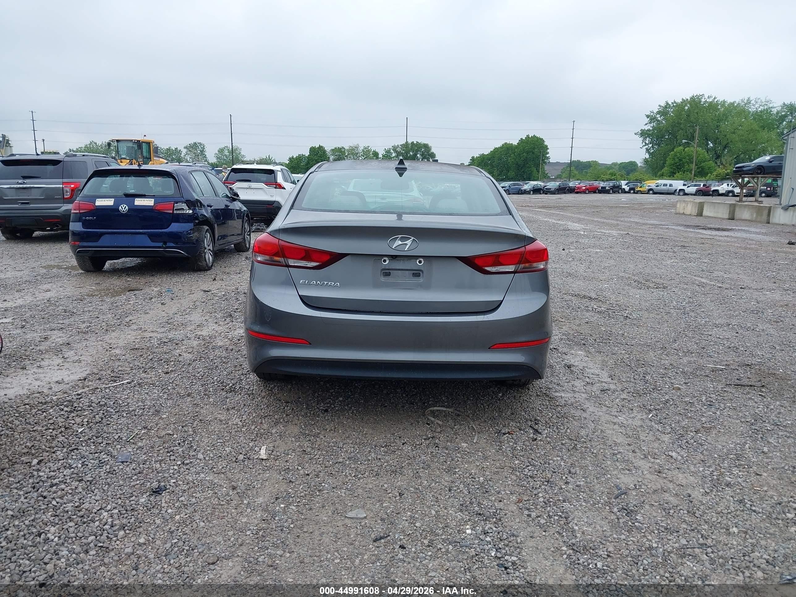 2018 Hyundai Elantra Value Edition Gray vin: 5NPD84LF8JH372241
