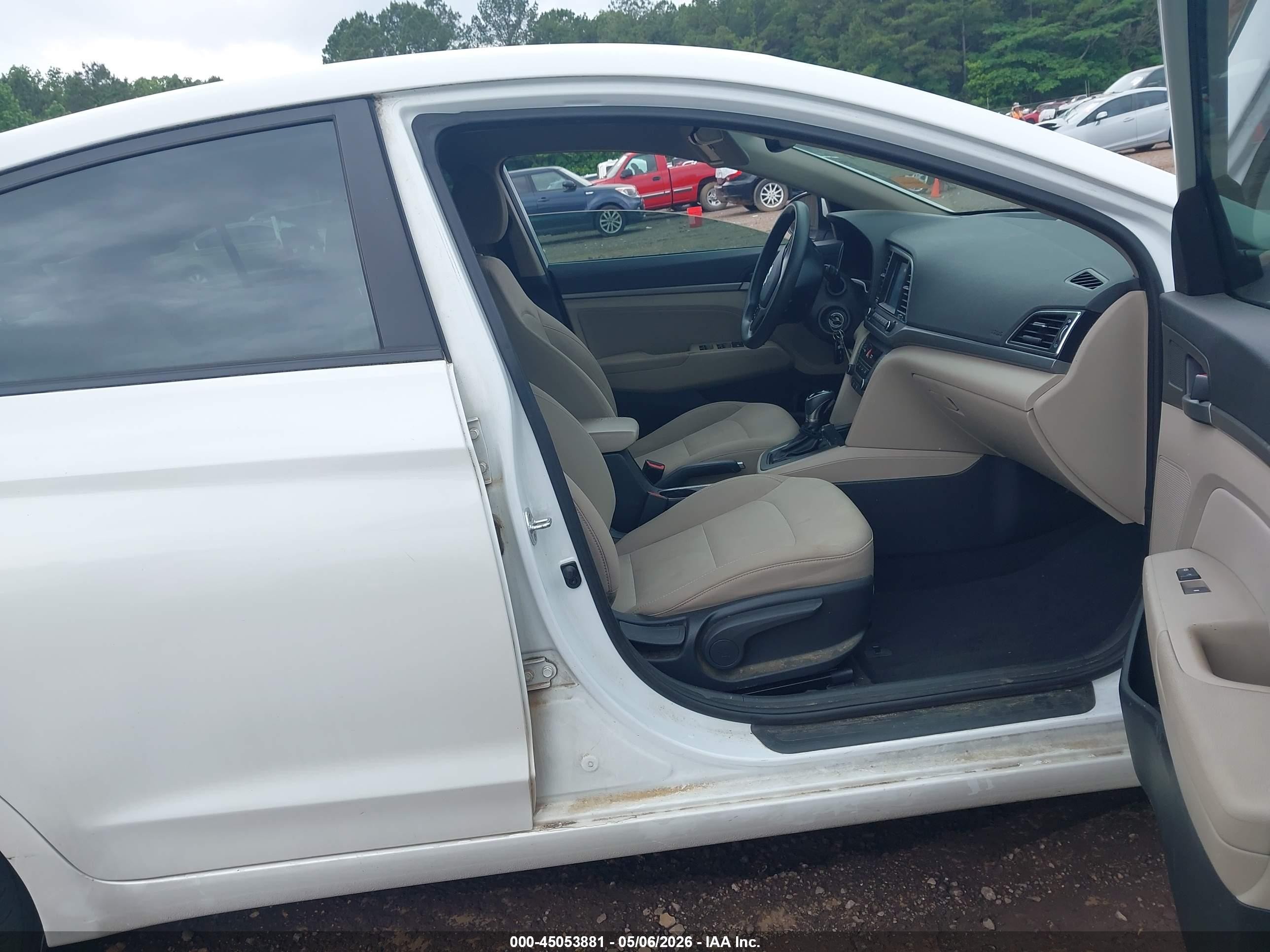 2018 Hyundai Elantra Sel White vin: 5NPD84LF8JH380842