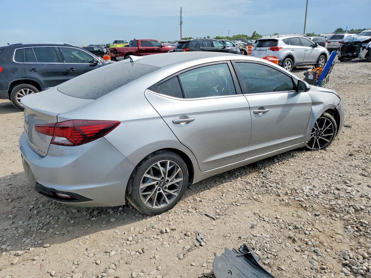 2020 Hyundai Elantra Silver vin: 5NPD84LF8LH606848
