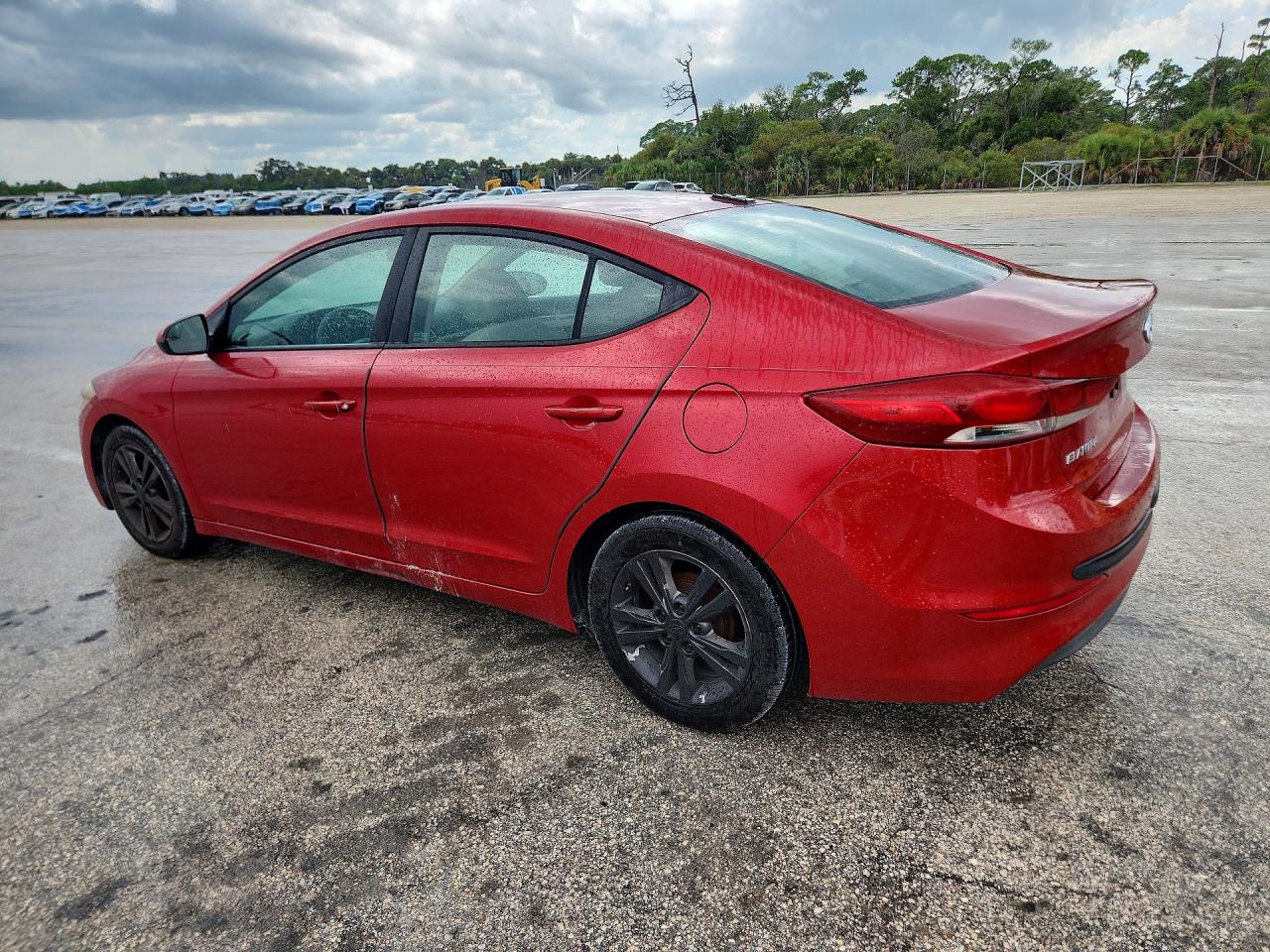 2017 Hyundai Elantra Se Red vin: 5NPD84LF9HH065543