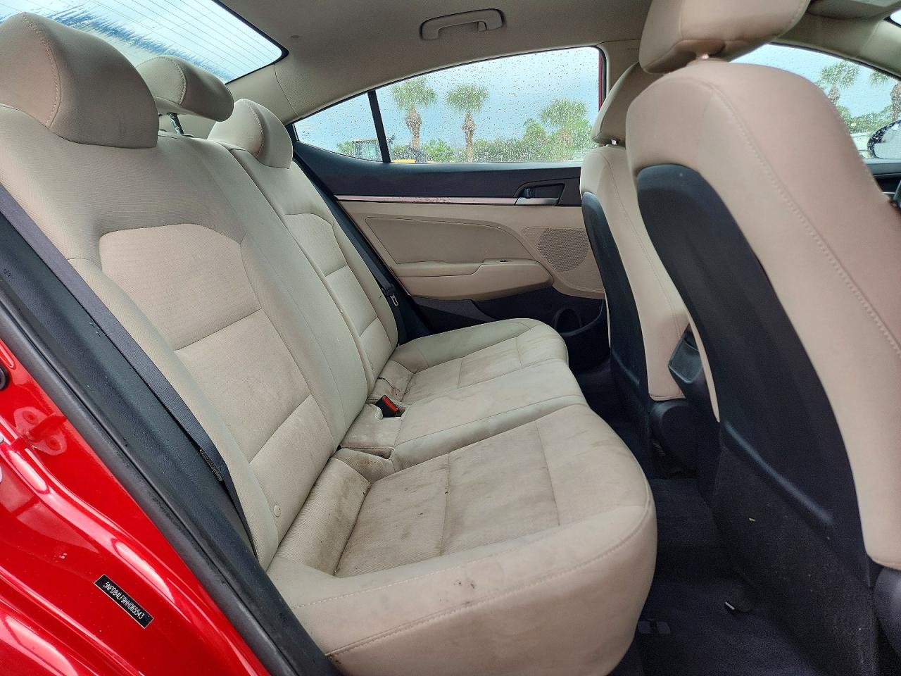 2017 Hyundai Elantra Se Red vin: 5NPD84LF9HH065543