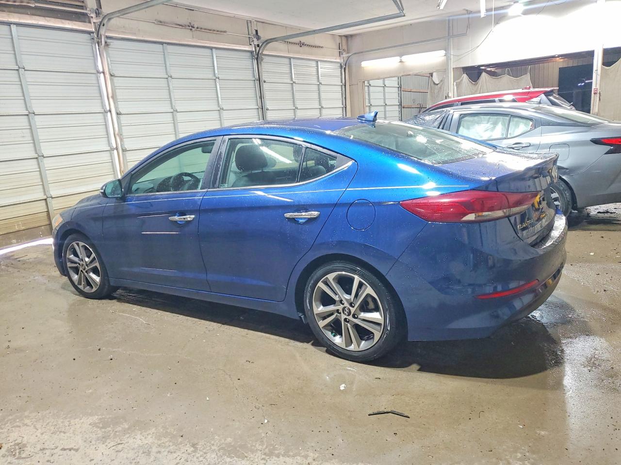 2017 Hyundai Elantra Limited Blue vin: 5NPD84LF9HH070077