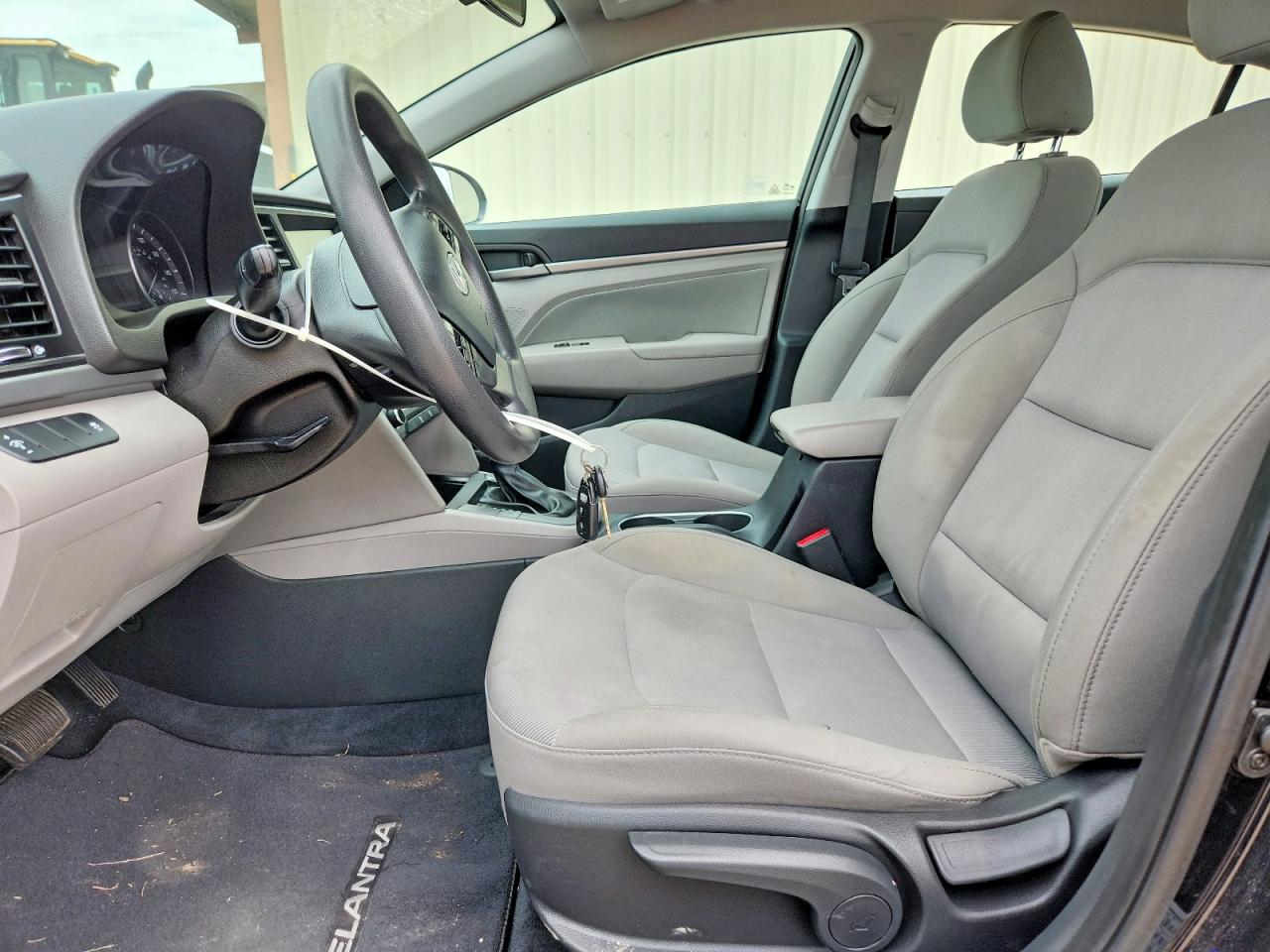 2017 Hyundai Elantra Se Black vin: 5NPD84LF9HH103045