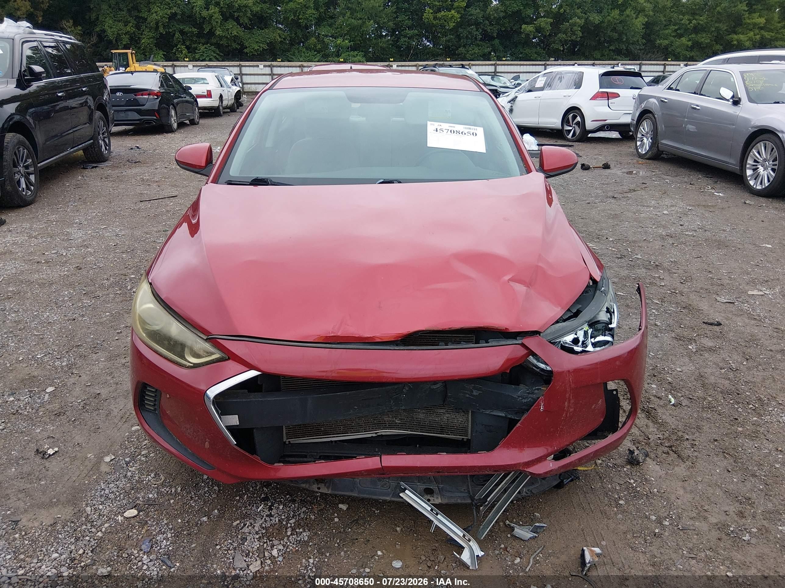 2017 Hyundai Elantra Se Red vin: 5NPD84LF9HH140113