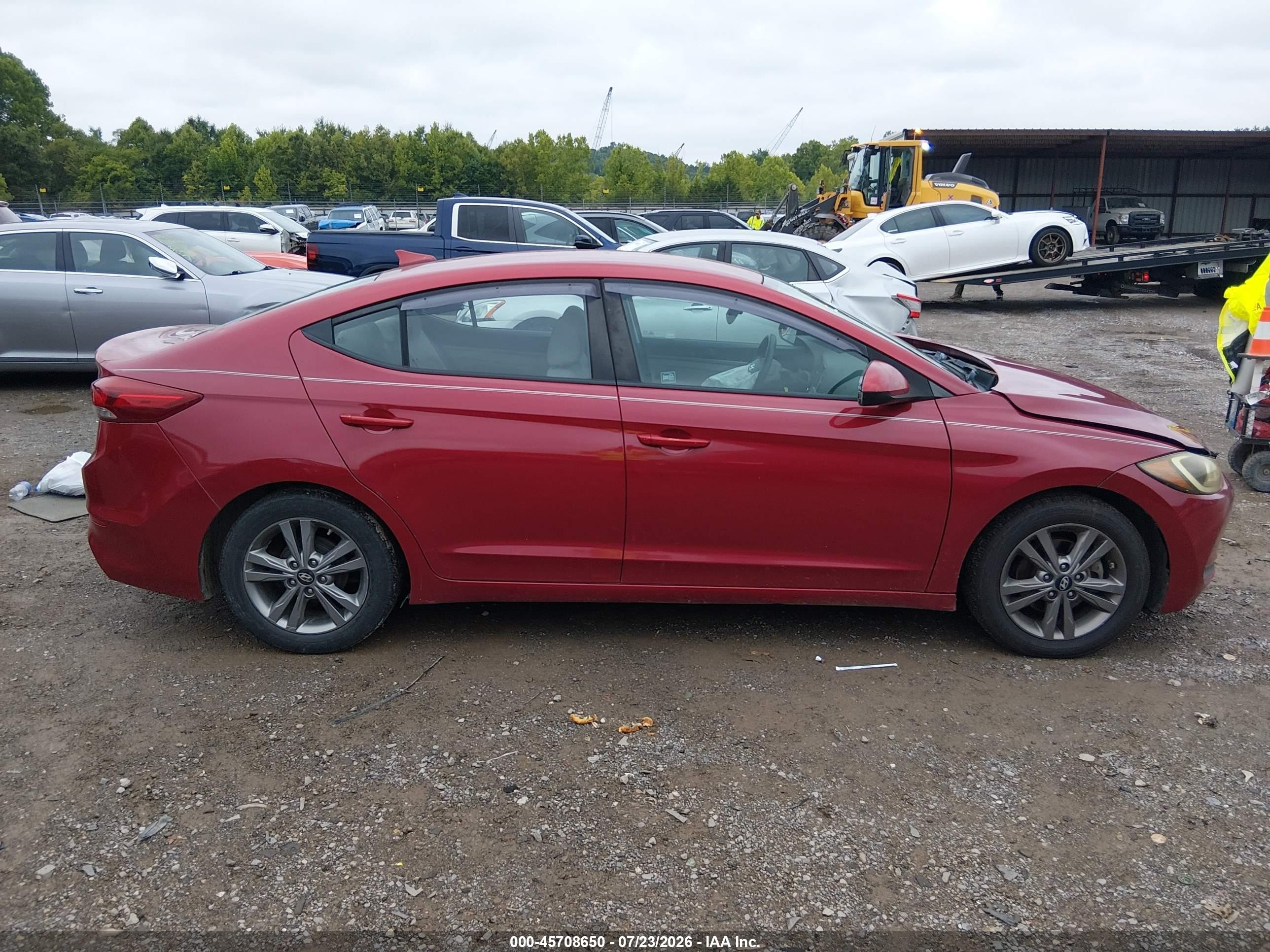 2017 Hyundai Elantra Se Red vin: 5NPD84LF9HH140113