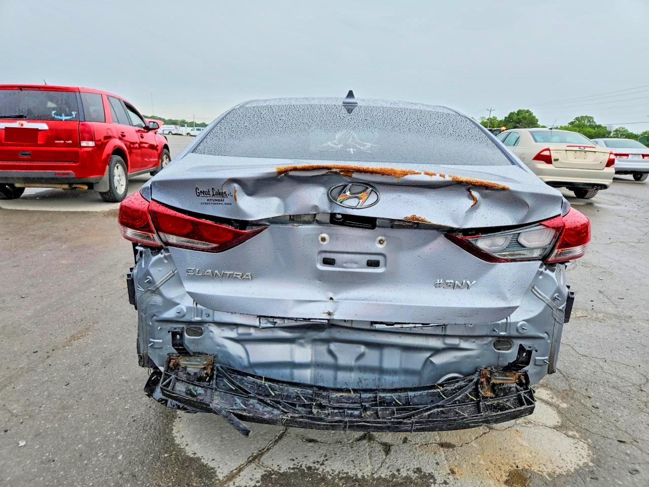 2017 Hyundai Elantra Se Silver vin: 5NPD84LF9HH162743