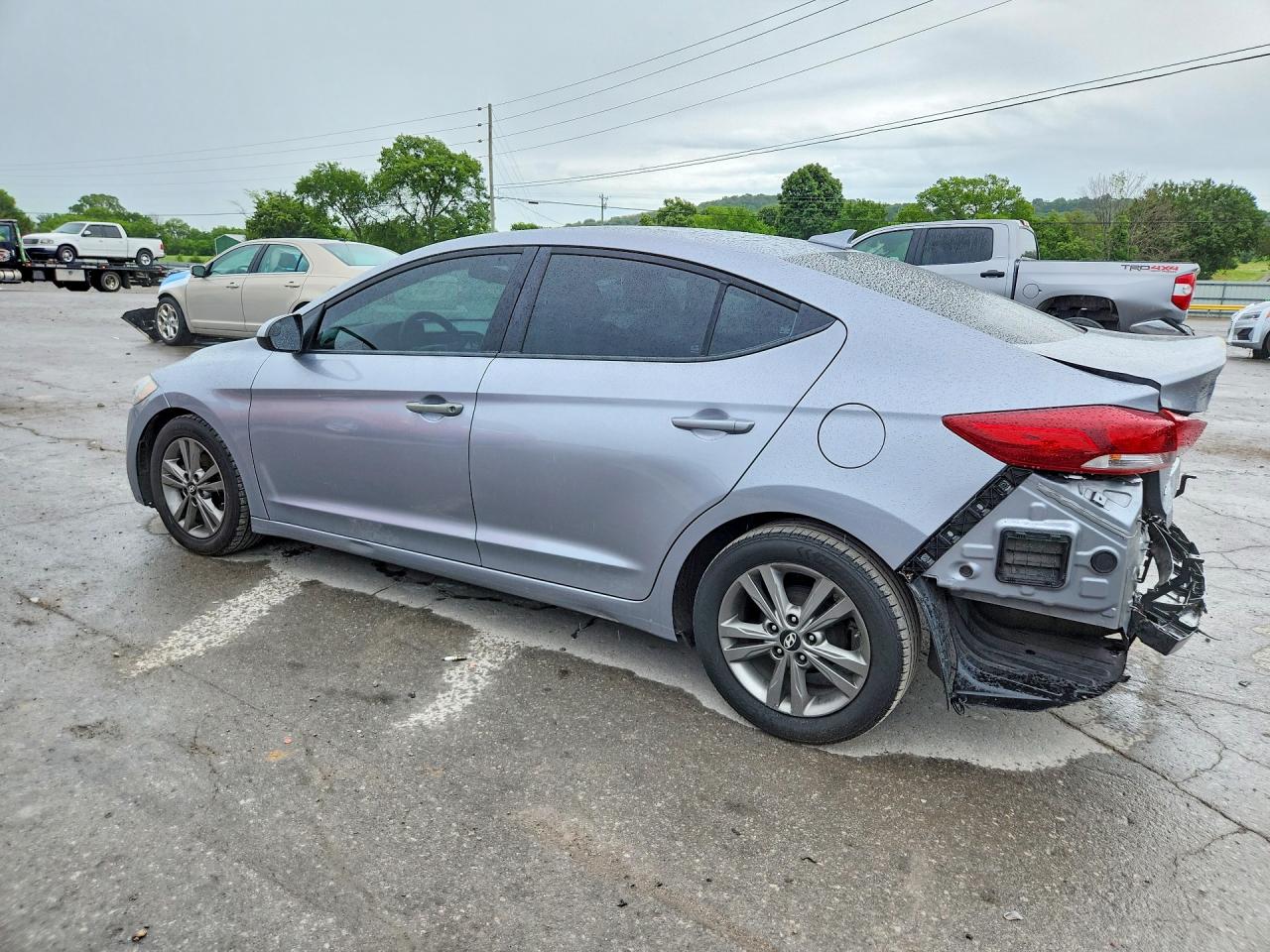 2017 Hyundai Elantra Se Silver vin: 5NPD84LF9HH162743
