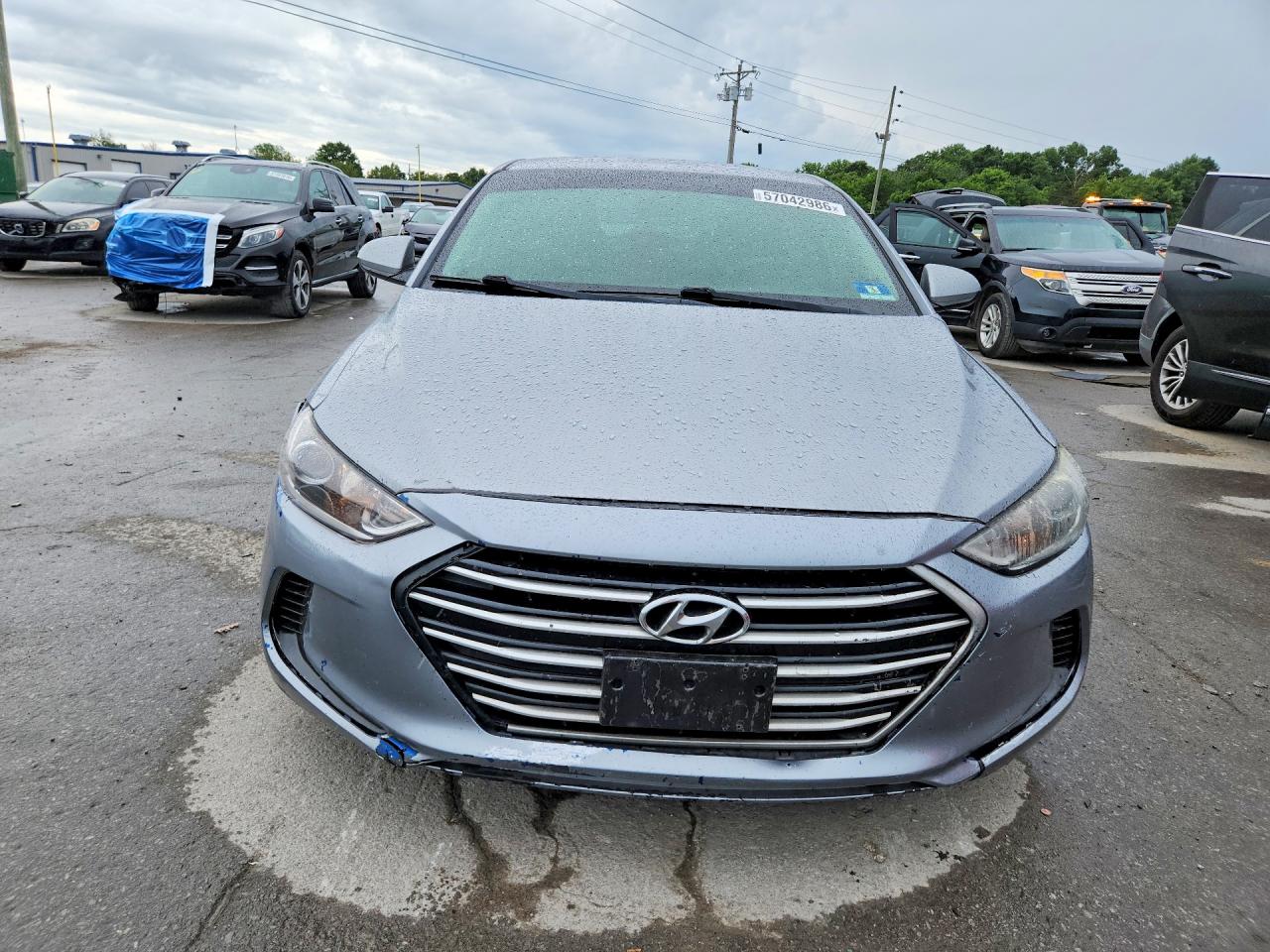 2017 Hyundai Elantra Se Silver vin: 5NPD84LF9HH162743