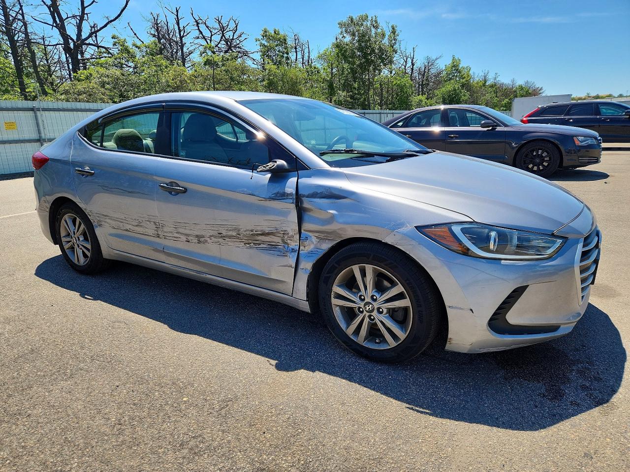 2017 Hyundai Elantra Se Silver vin: 5NPD84LF9HH177422