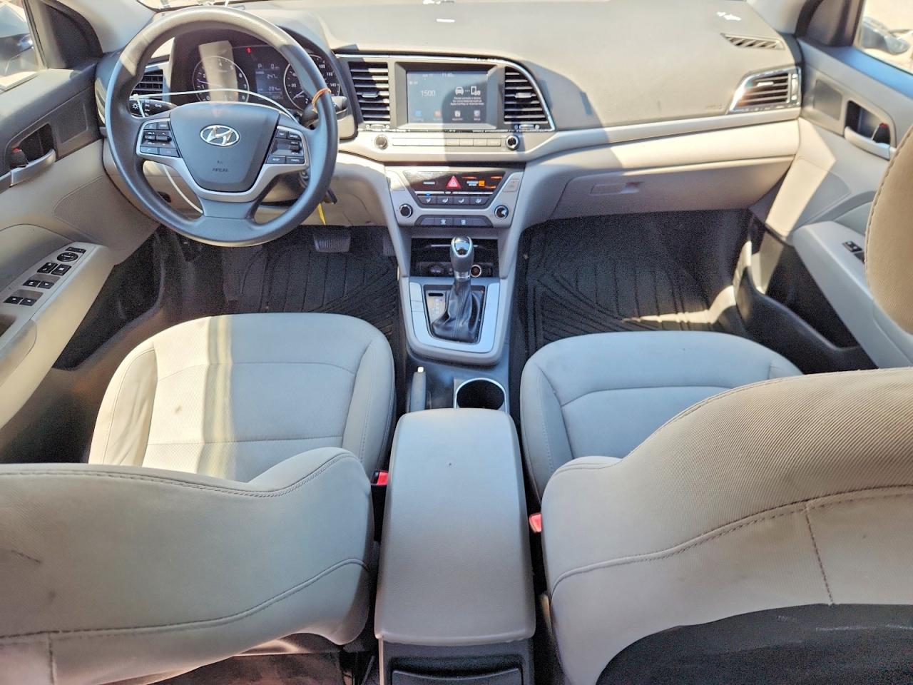 2017 Hyundai Elantra Se Silver vin: 5NPD84LF9HH177422